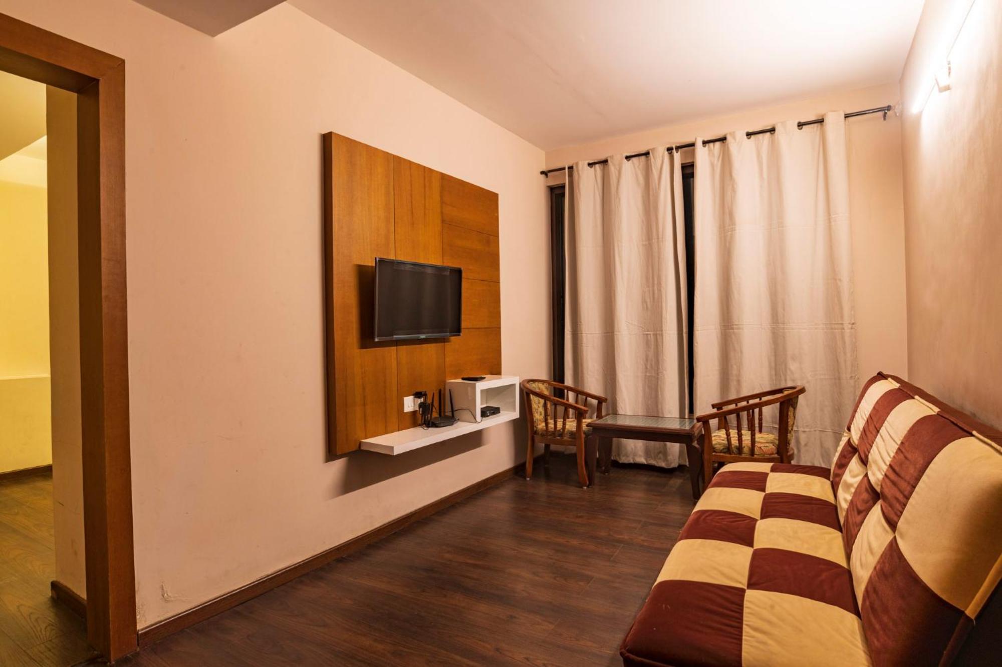 Suite with Mountain View - Photo 36