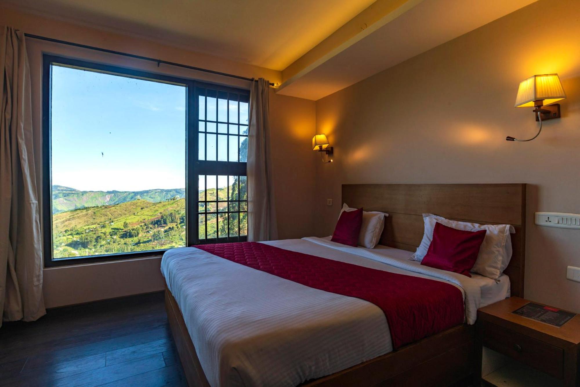 Suite with Mountain View - Photo 33