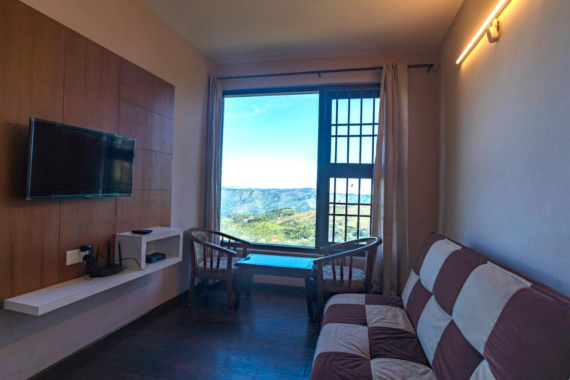 Suite with Mountain View - Photo 32