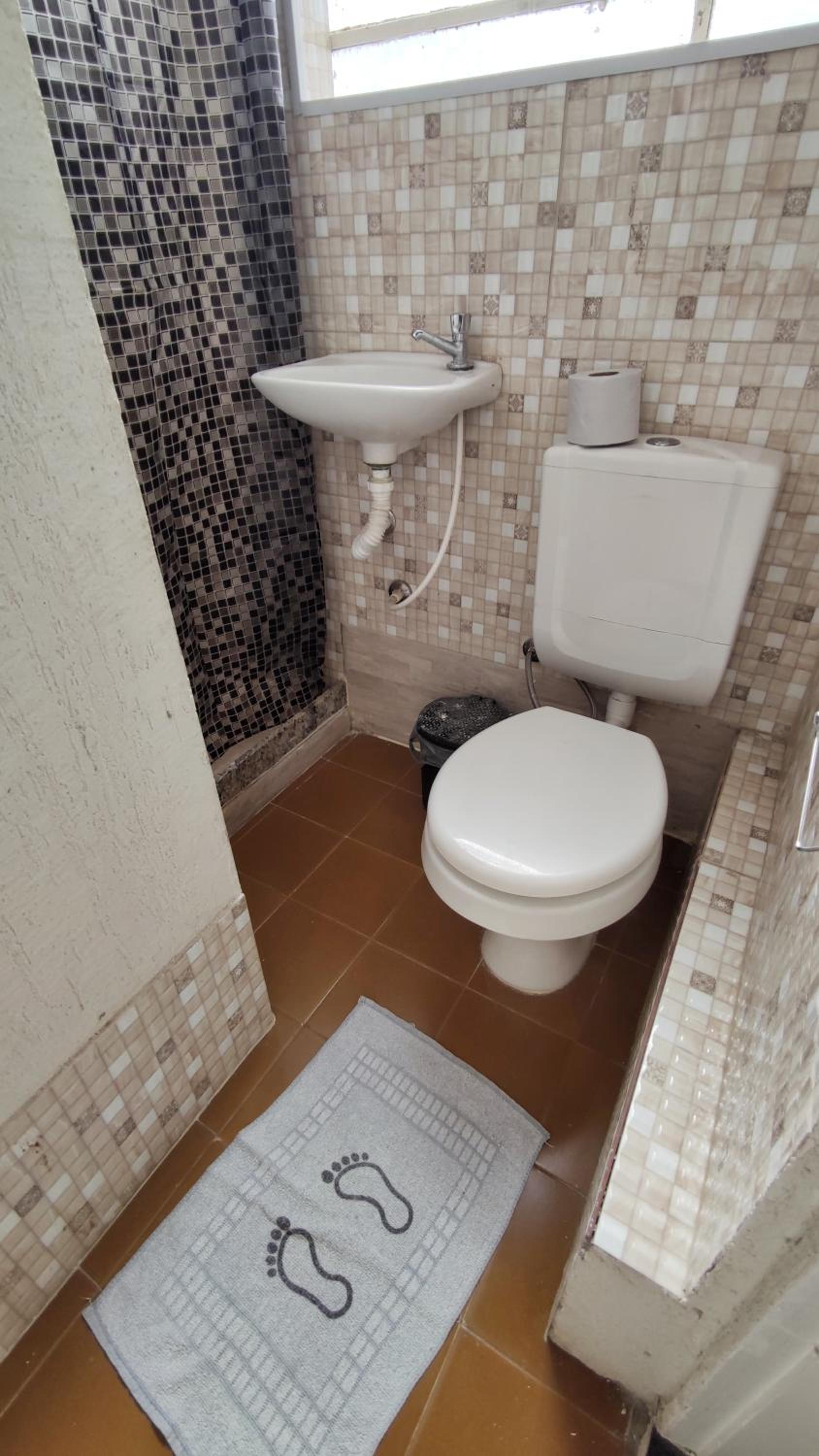 Double Room - Photo 2