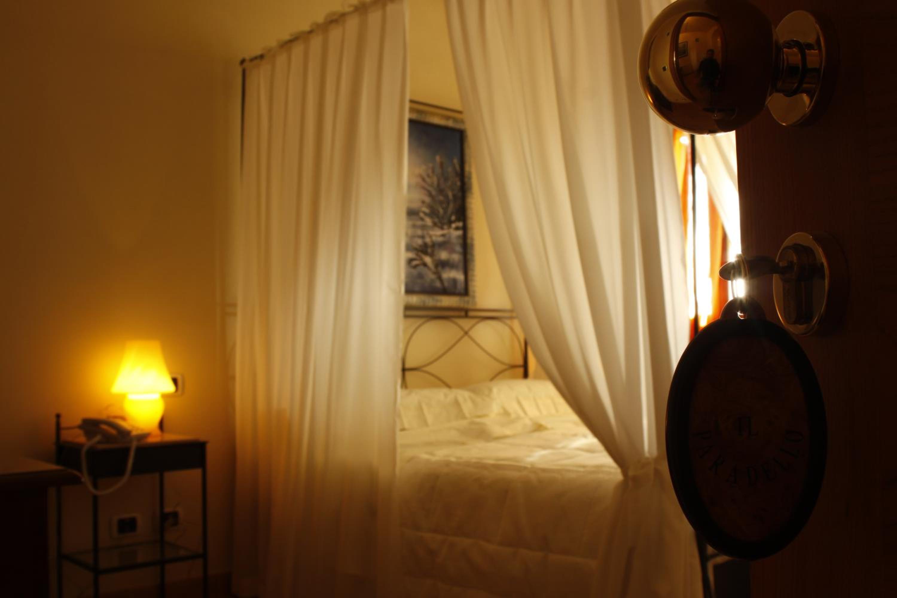 Double Room with Private Bathroom photo 3