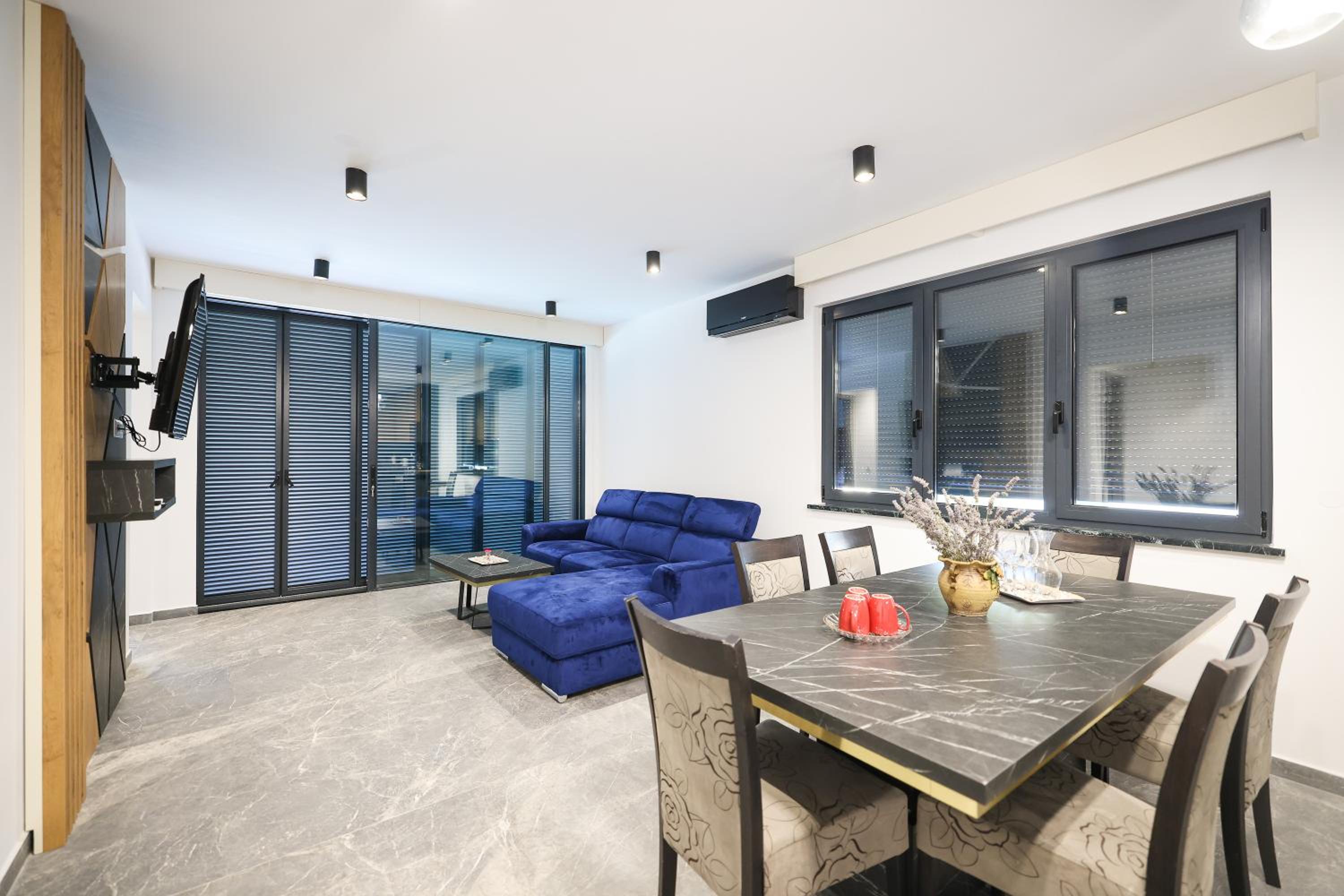 Superior Apartment photo 3