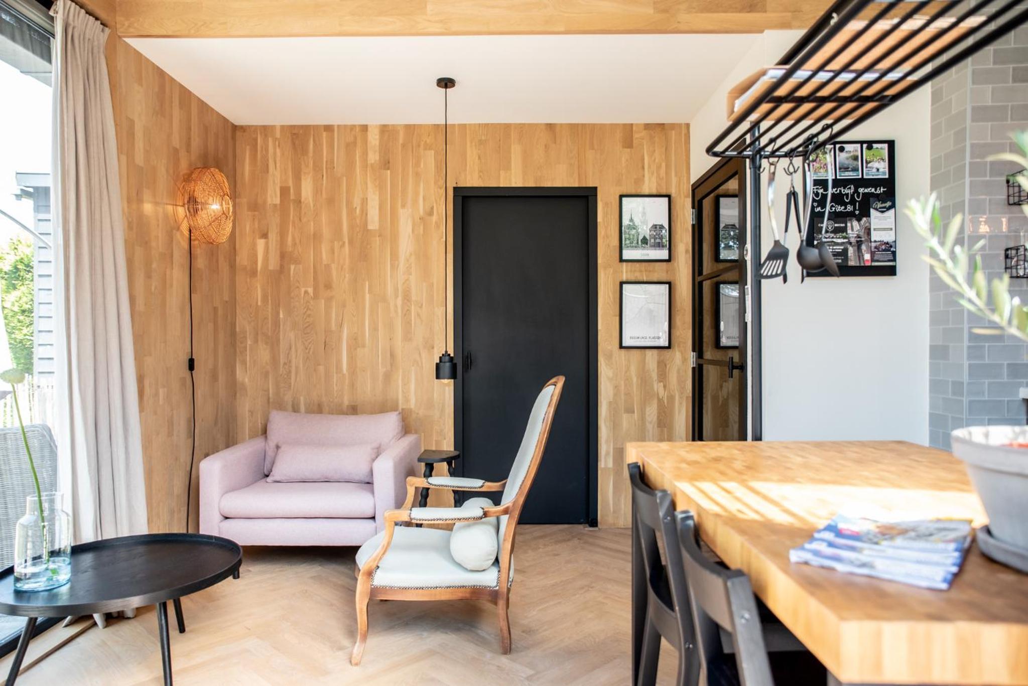 One-Bedroom House photo 2