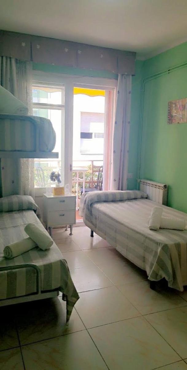 Double Room with Extra Bed and Shared Bathroom