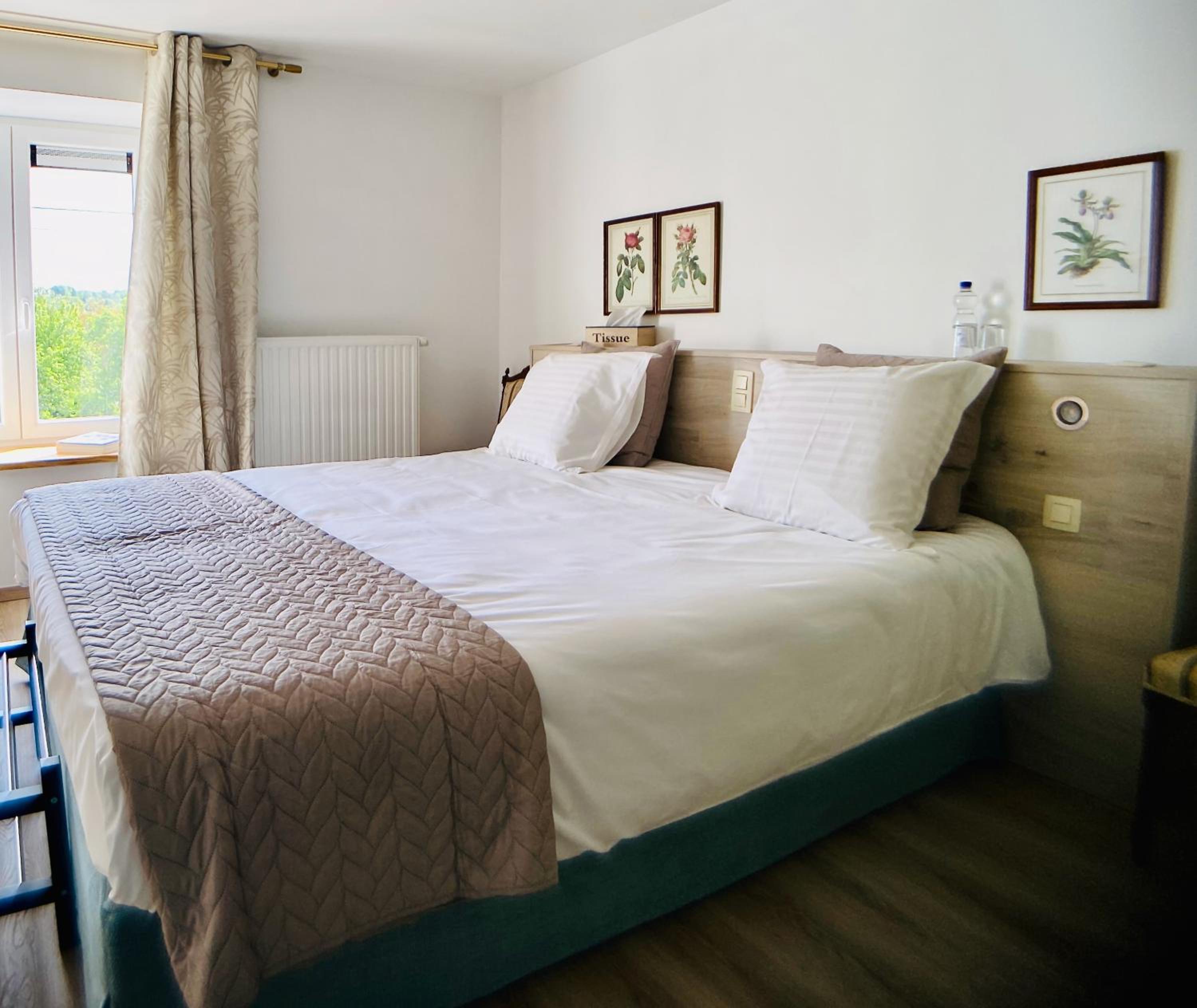 Double Room with Private Bathroom photo 2