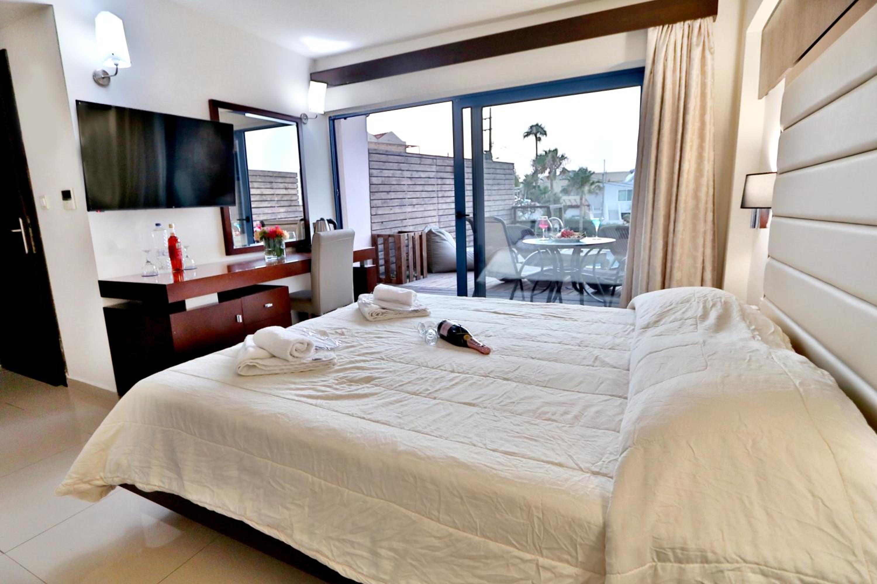 Quarto Duplo com Vista para o Mar e Piscina Privativa