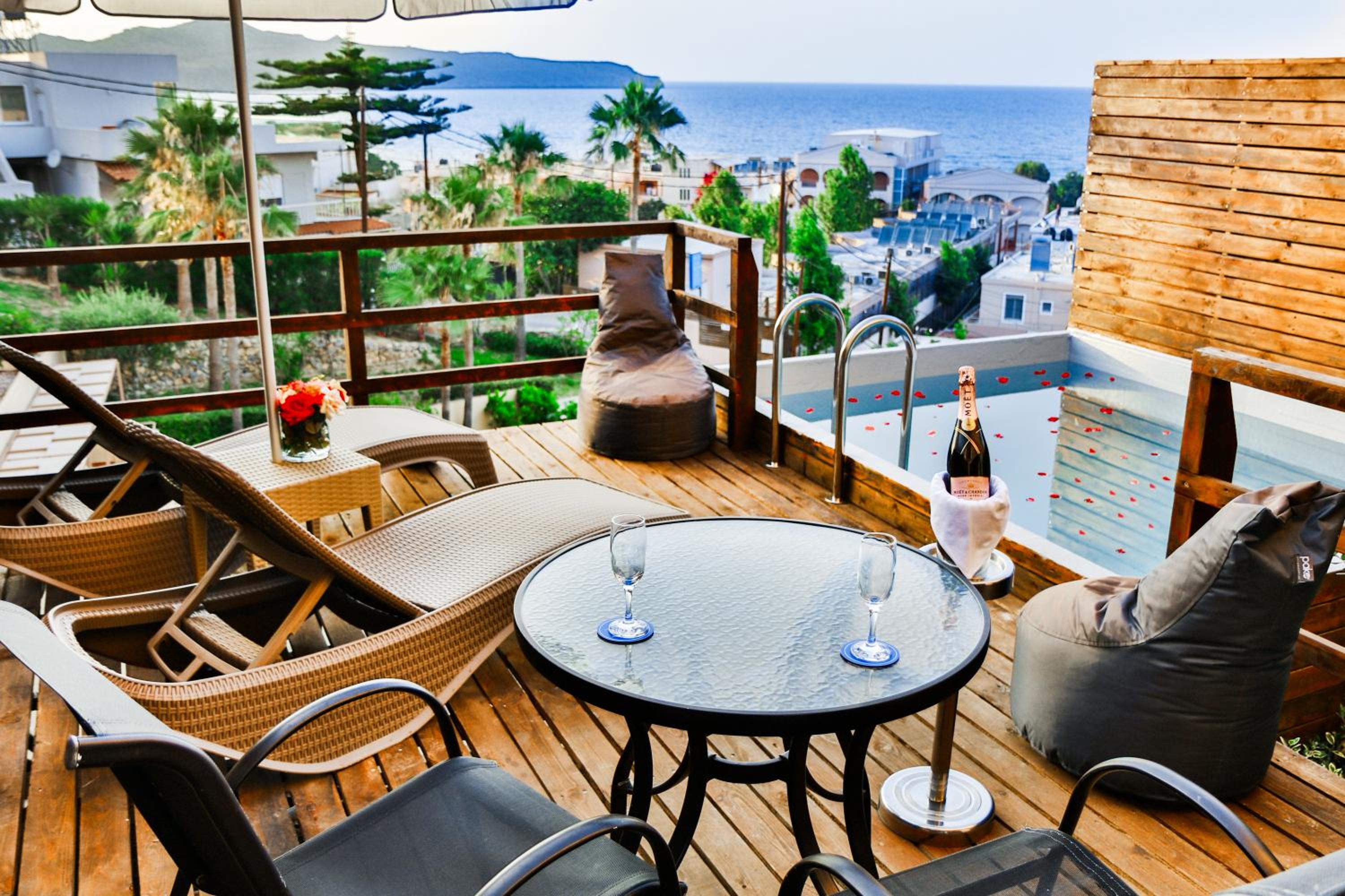 Double Room with Sea View and Private Pool