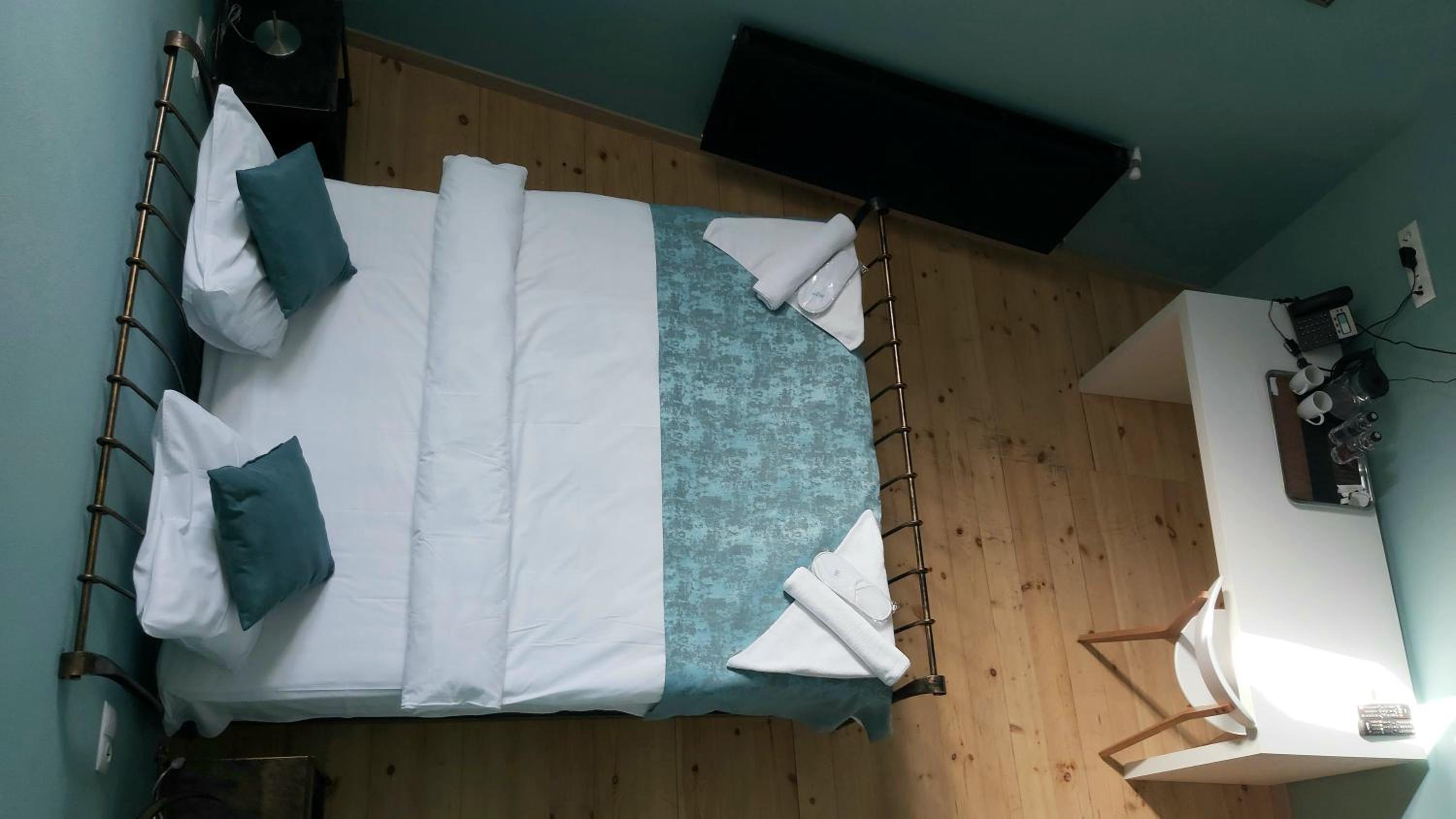 Duplex Quadruple Room - Photo 4