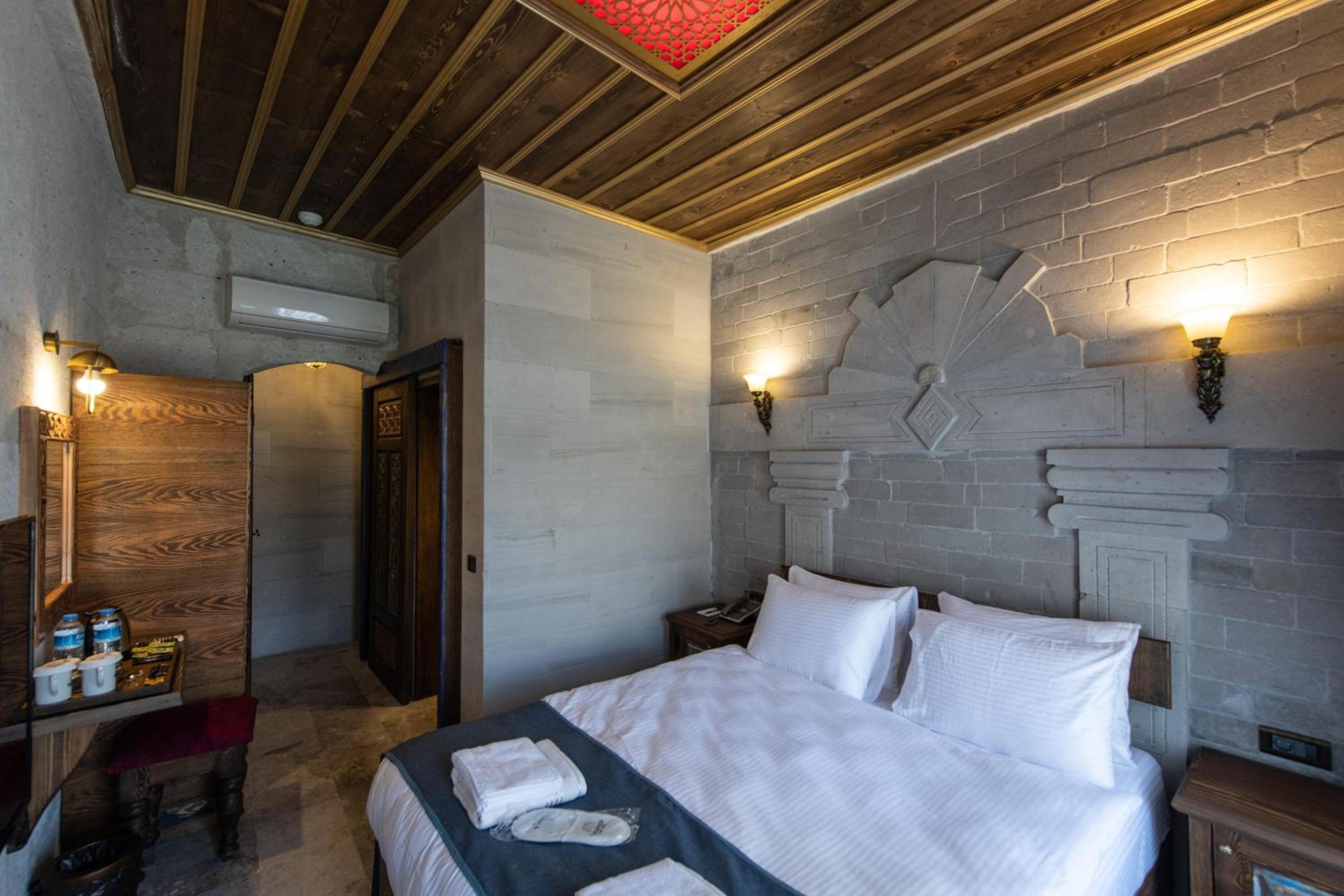 Deluxe Double Room - Photo 5