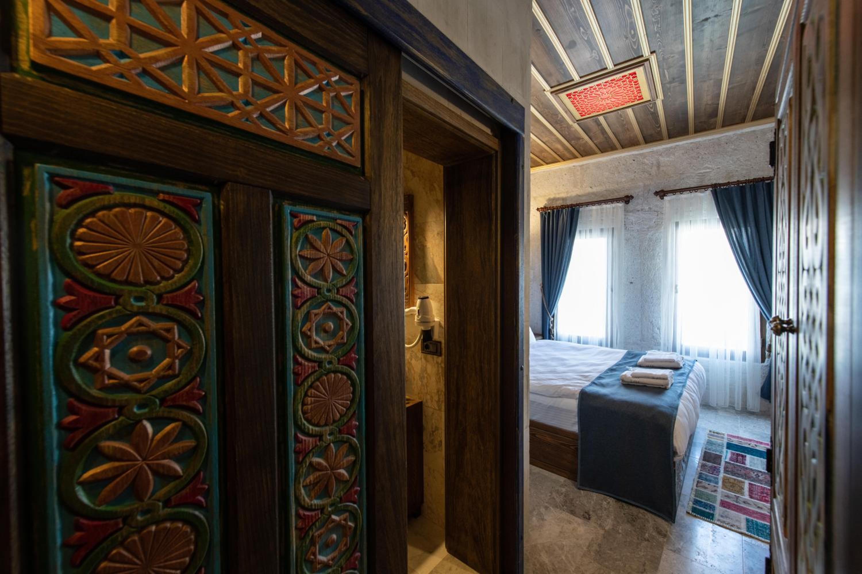 Deluxe Double Room - Photo 1