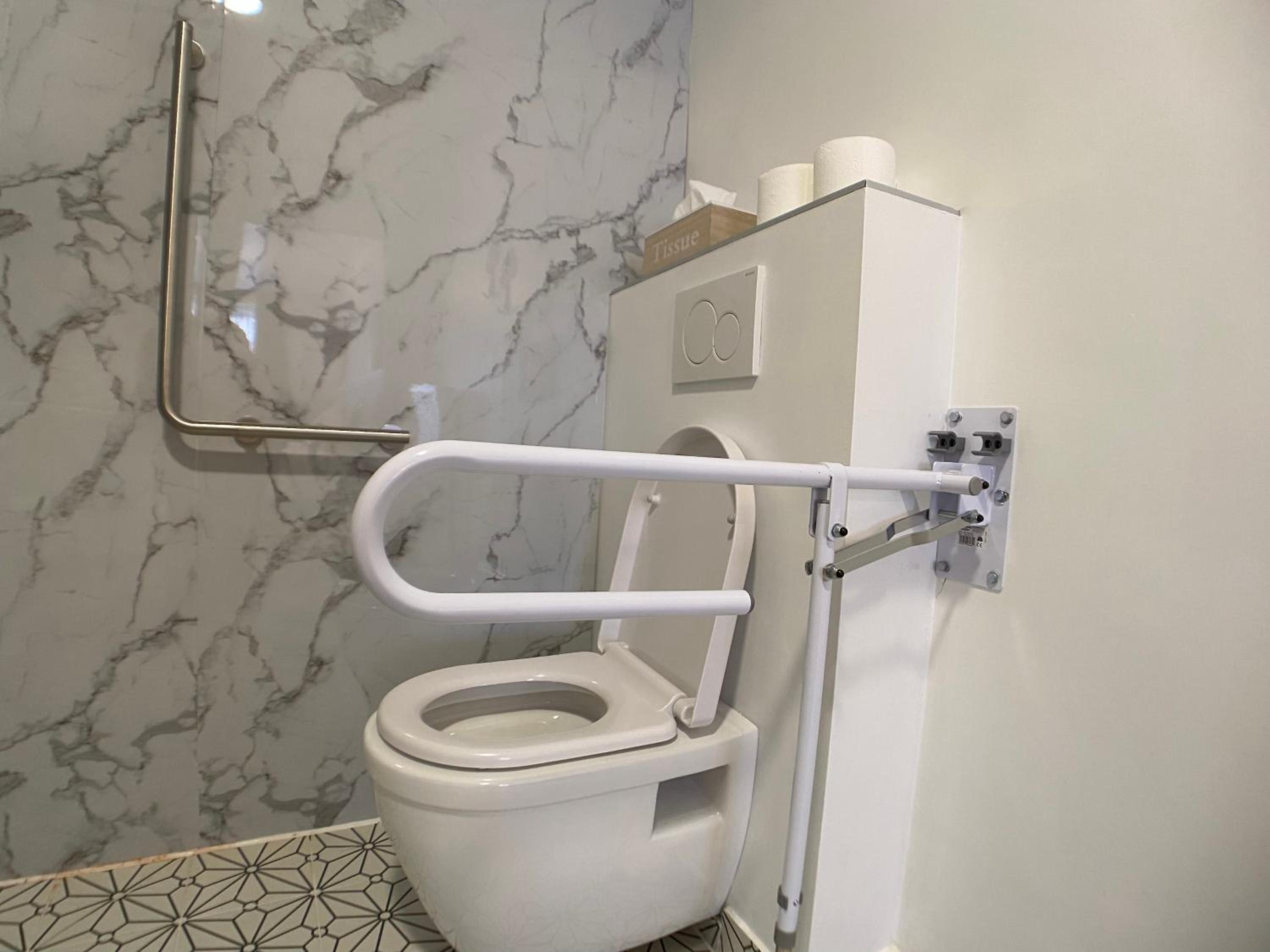 Double Room with Private Bathroom photo 3