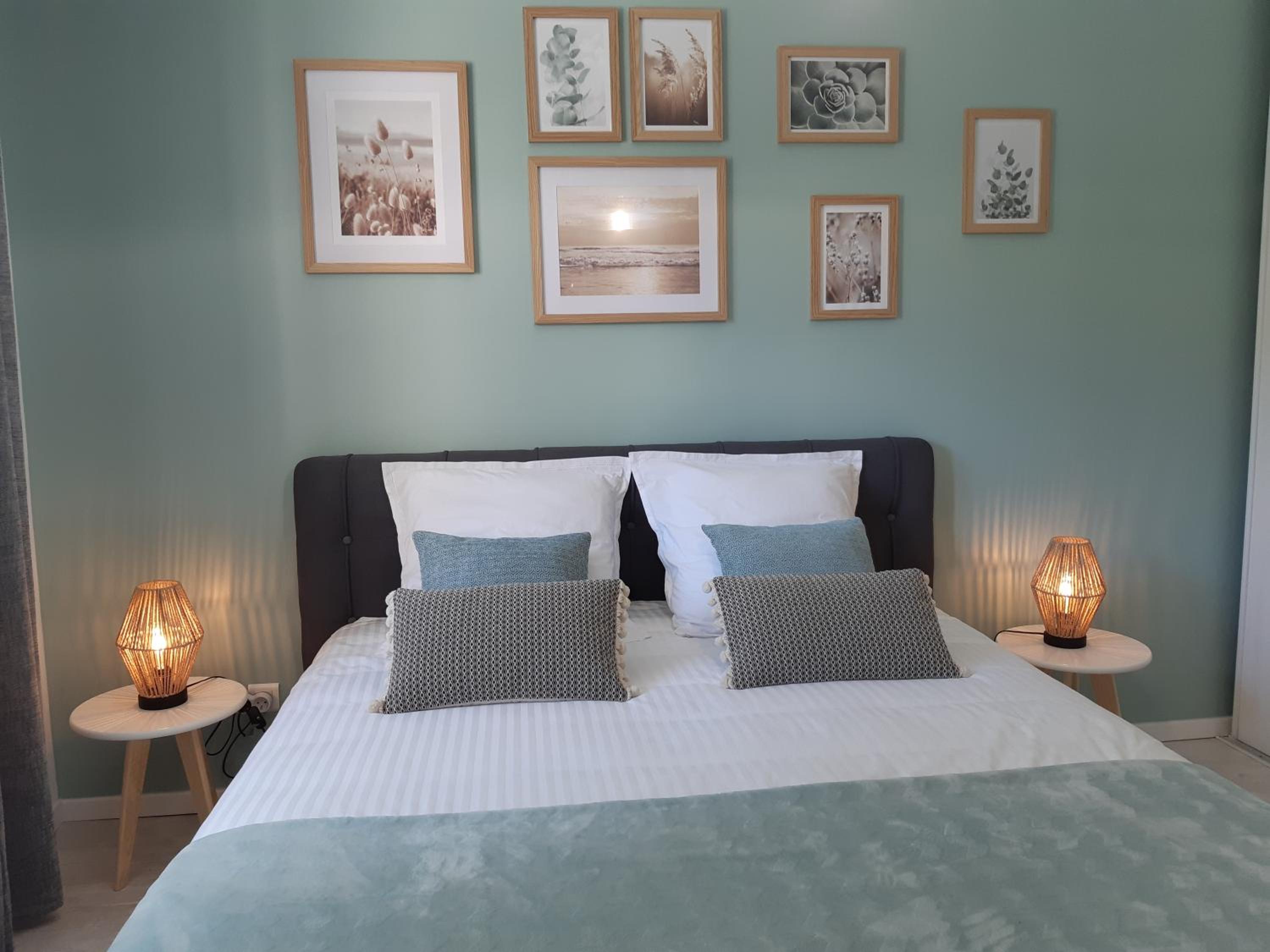 King Room with Garden View - Photo 10