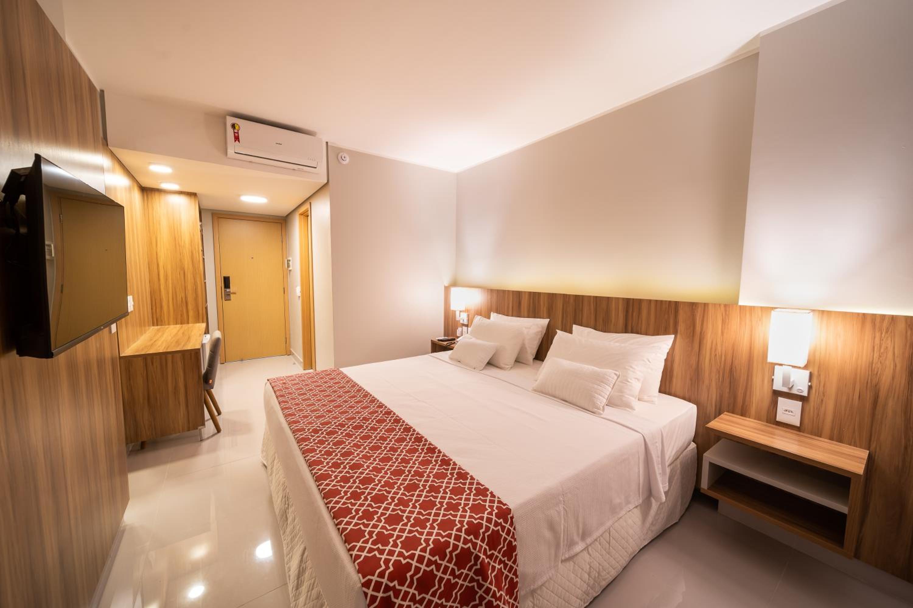 Superior King Room - Photo 6
