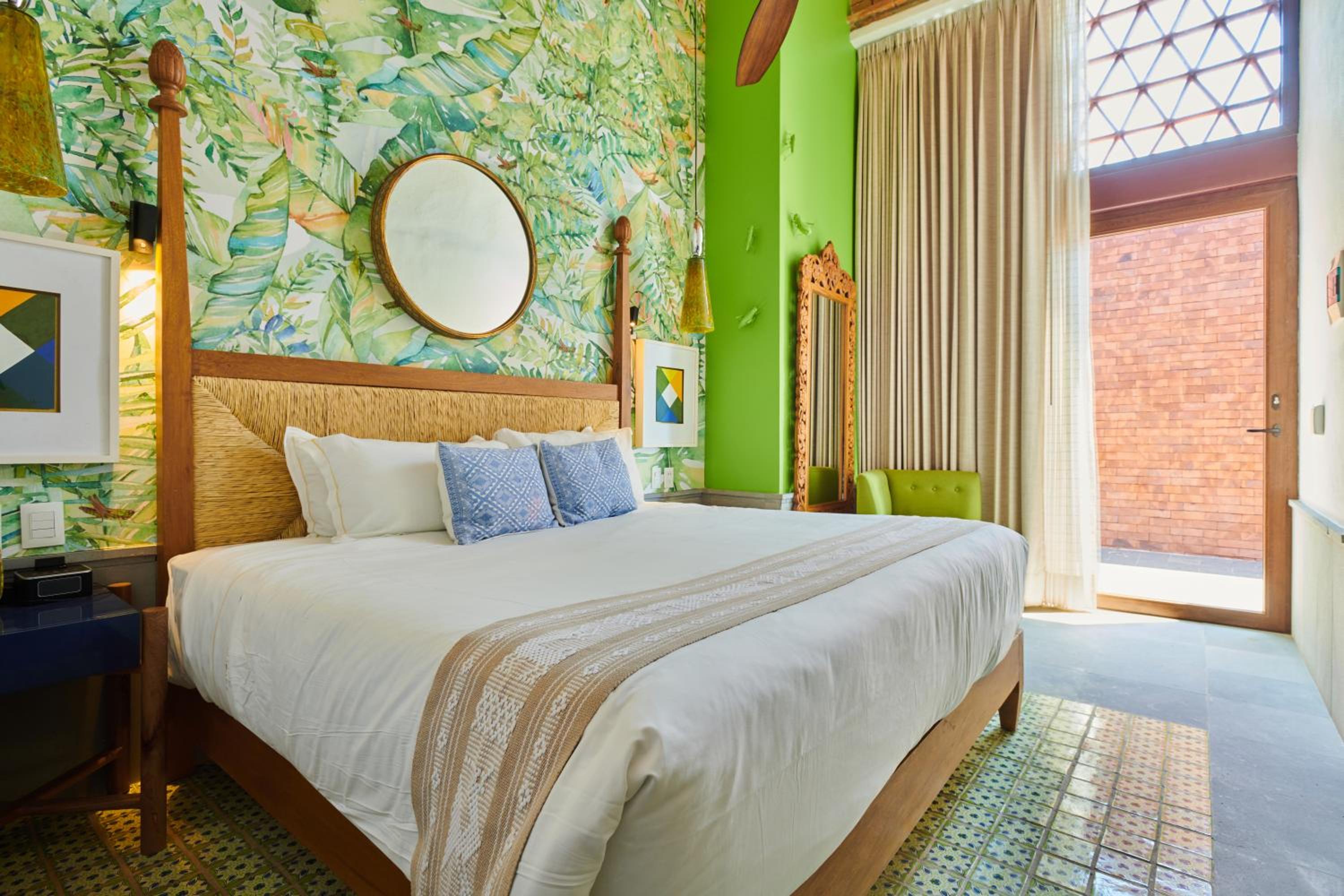Standard Suite - Photo 2