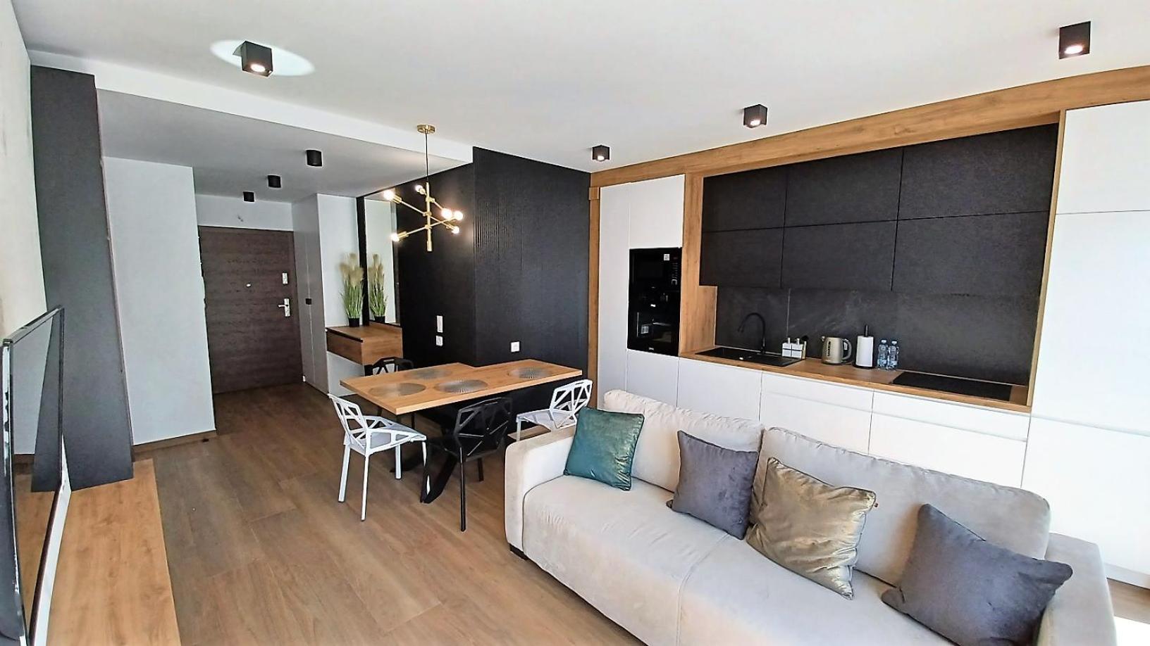 One-Bedroom Apartment photo 3