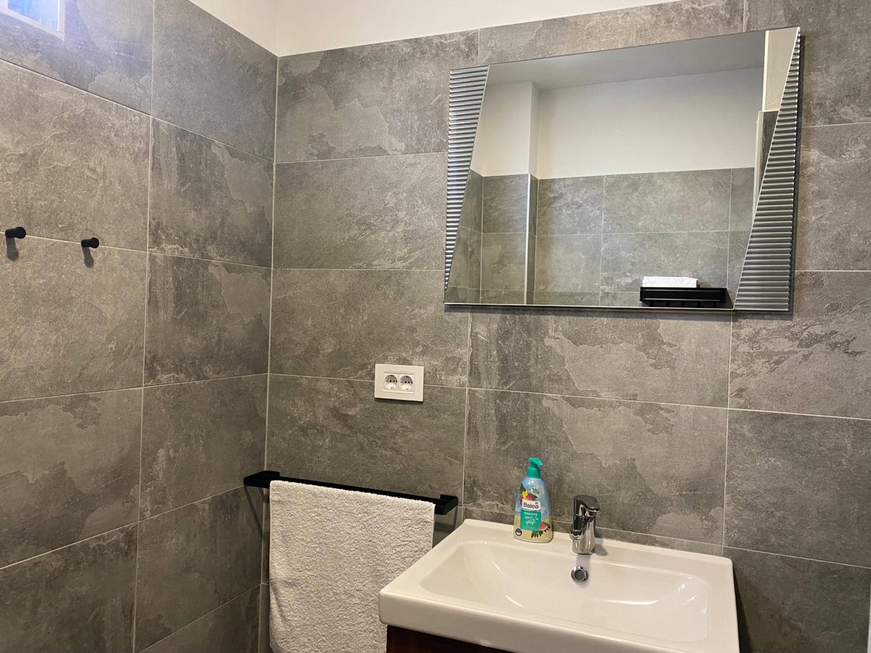 Two-Bedroom Apartment - Photo 21