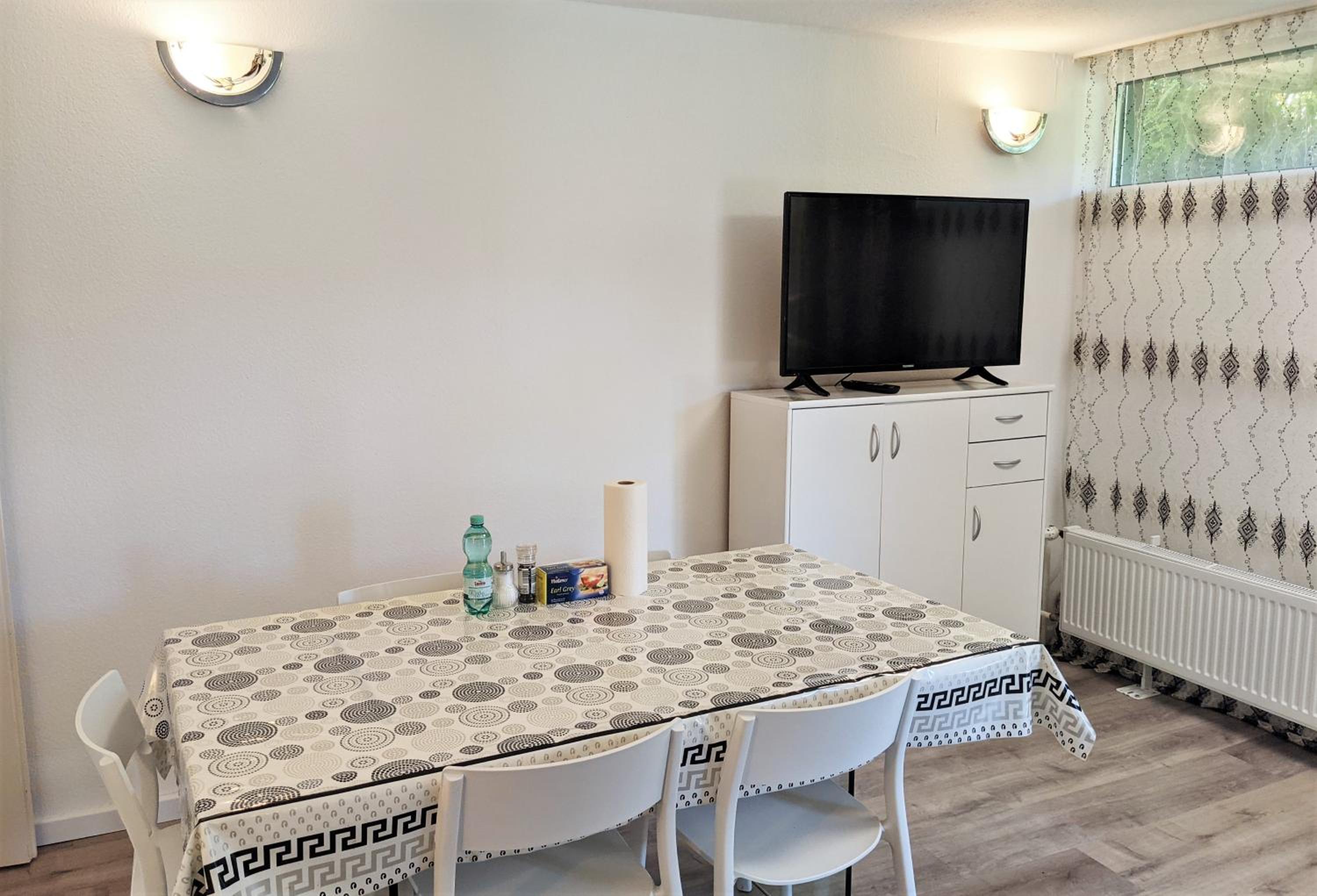 Family Room with Terrace - Photo 7
