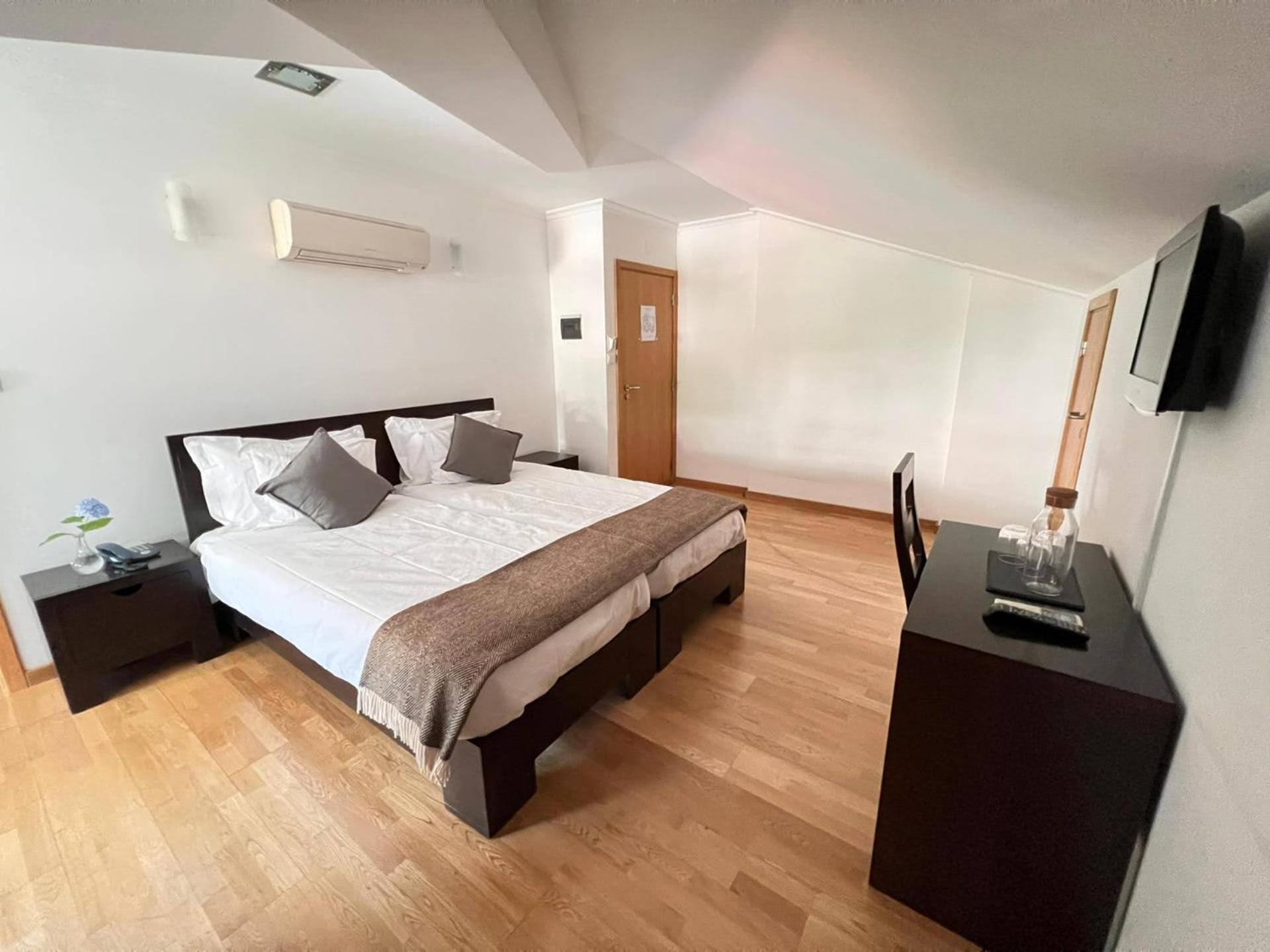 Triple Room - Photo 2