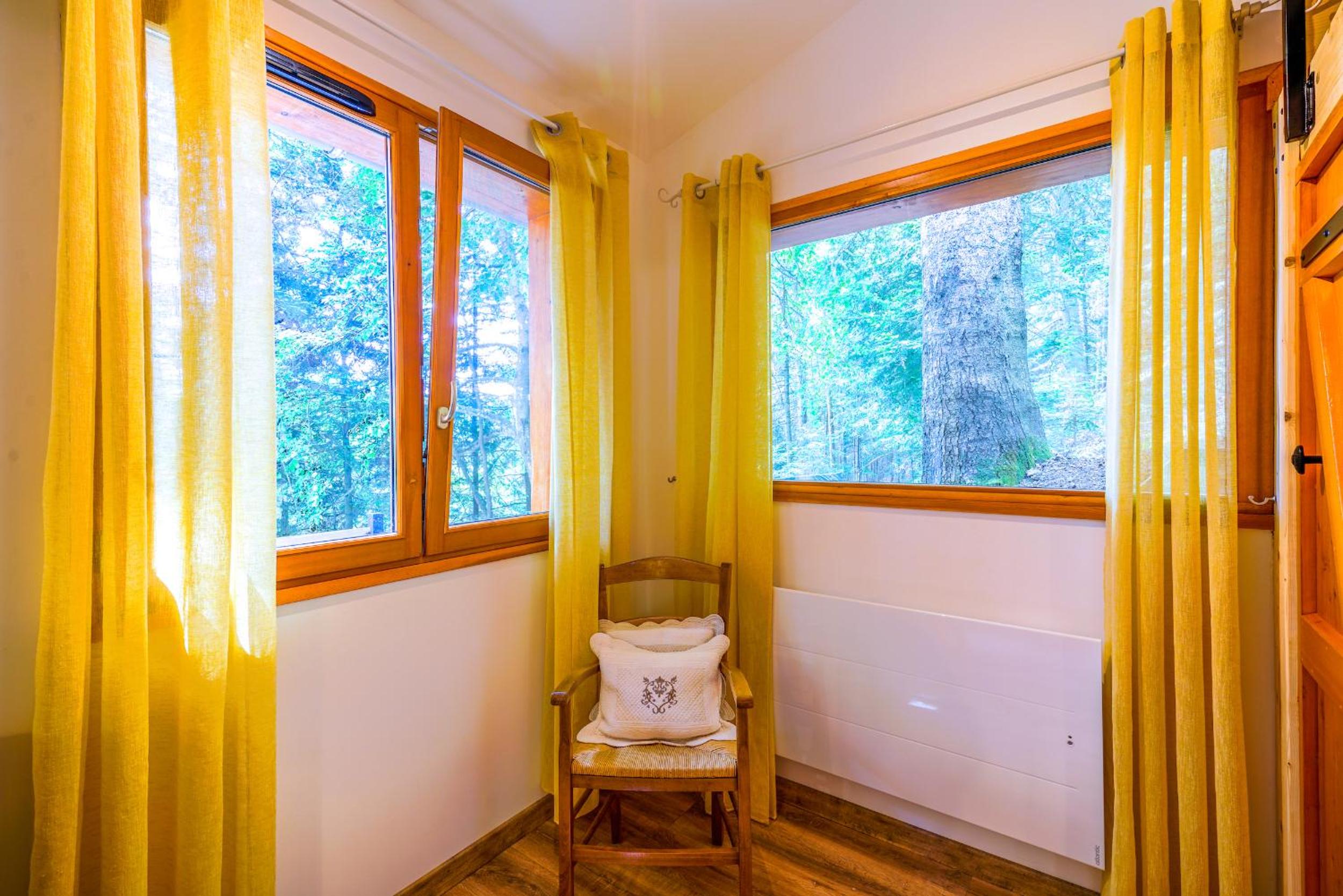 One-Bedroom Chalet - Photo 3