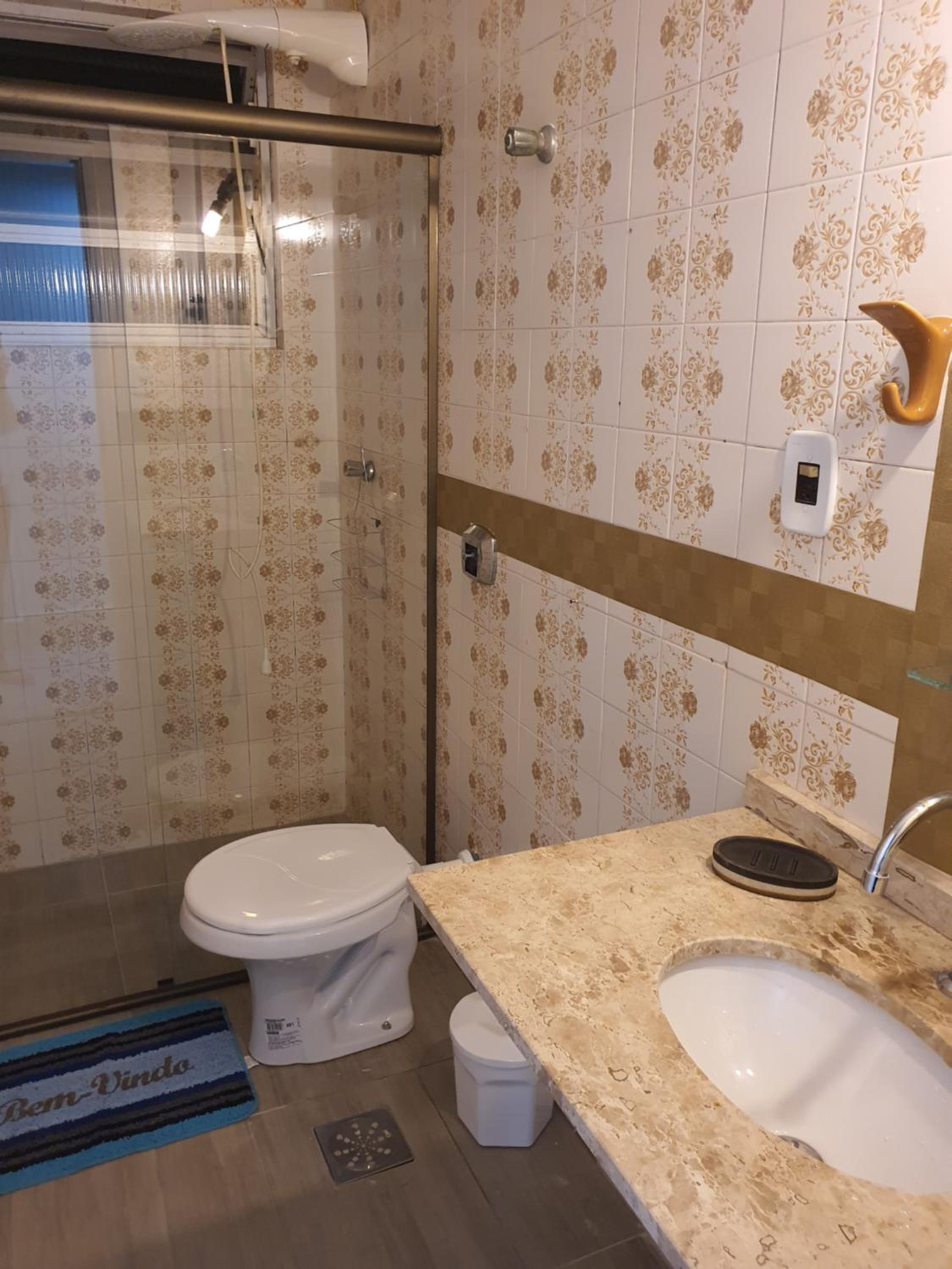 Two-Bedroom Apartment - Photo 16