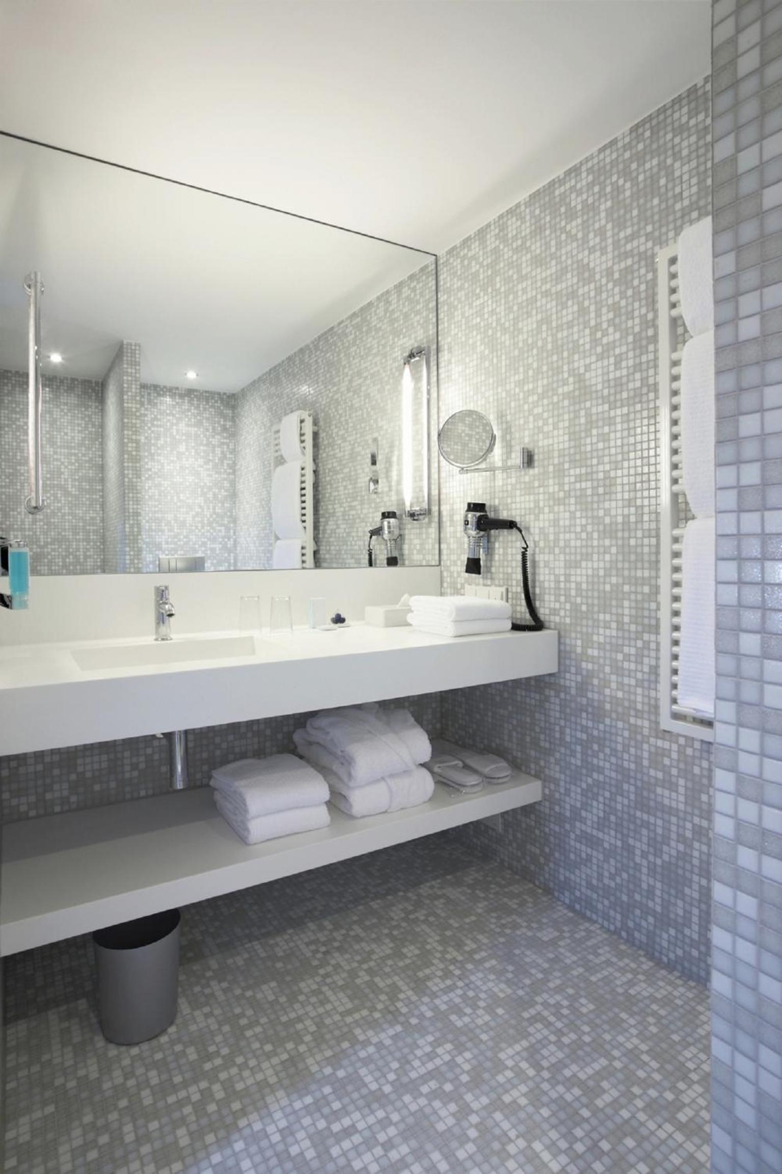 Riverside - Double Room