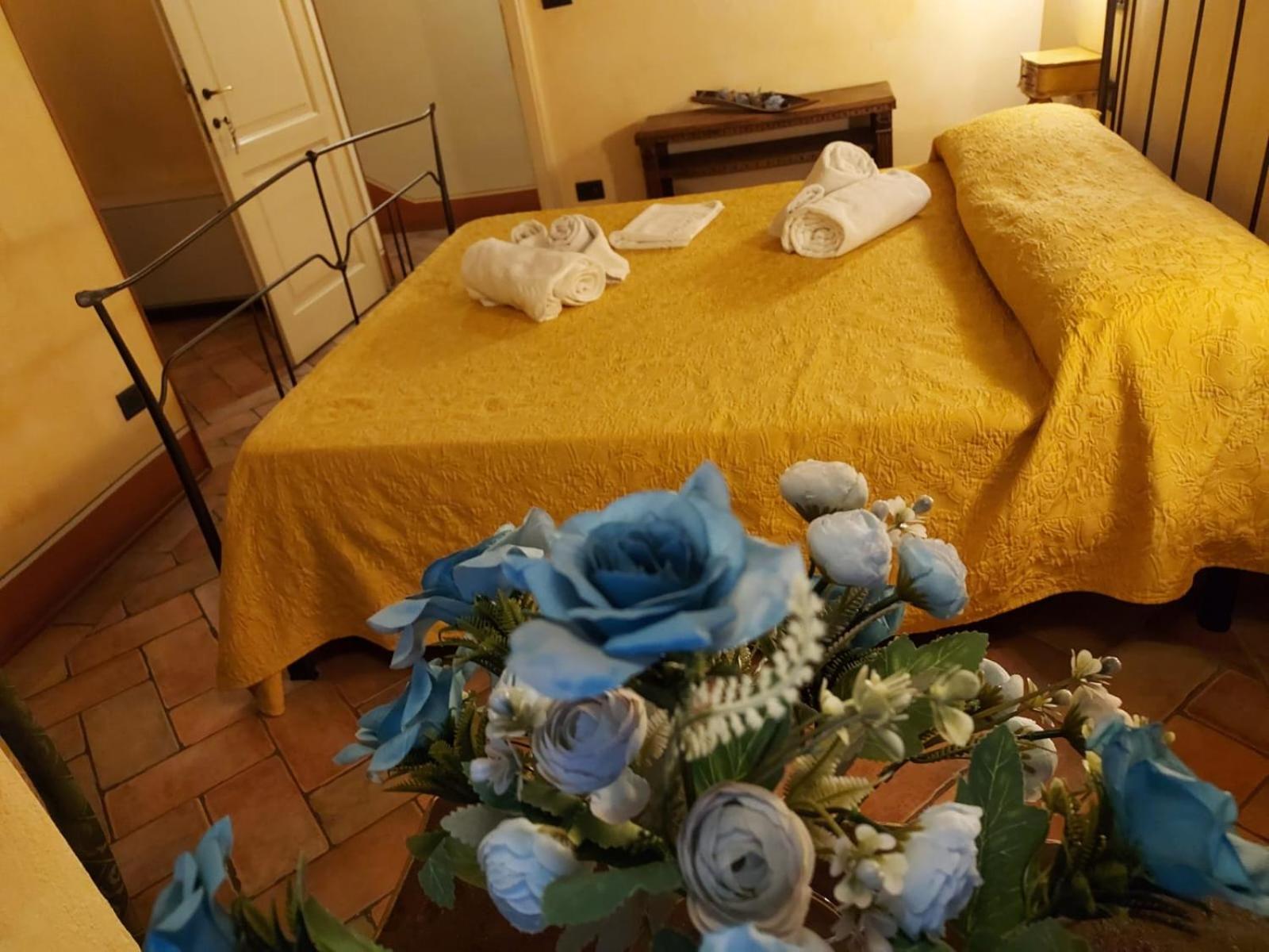 Double Room - Photo 5