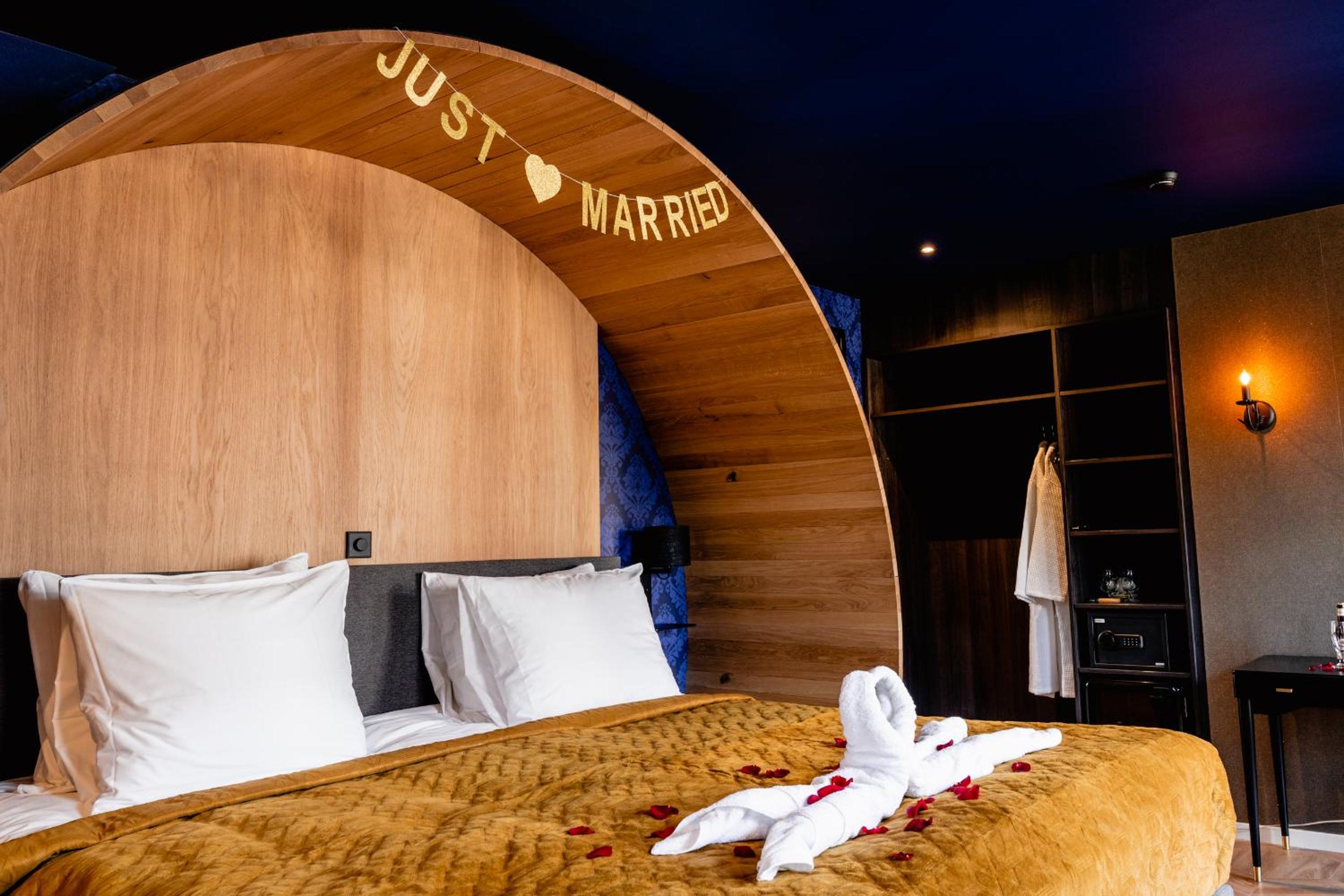 Deluxe Double Room - Photo 2