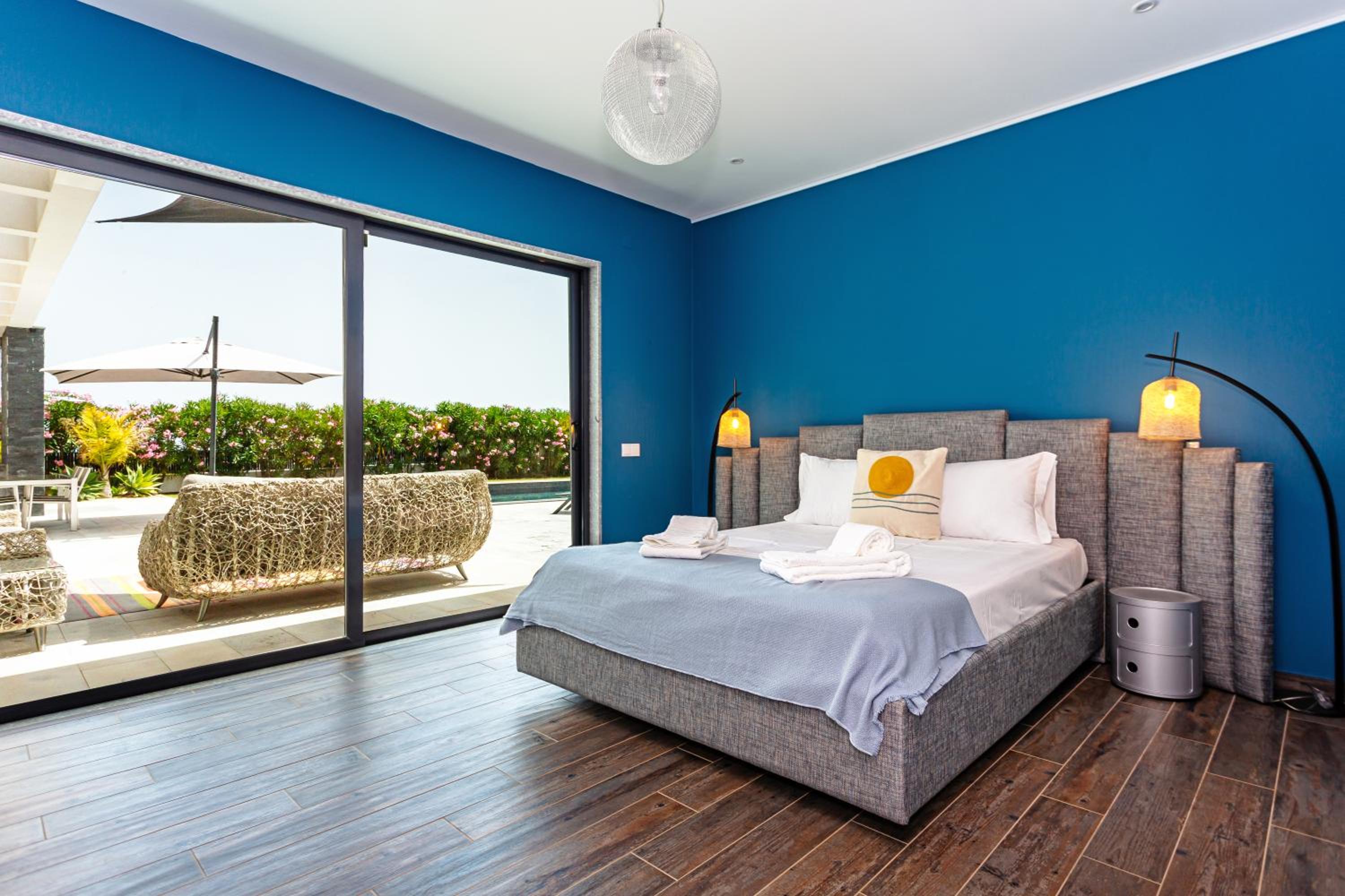 Villa photo 1