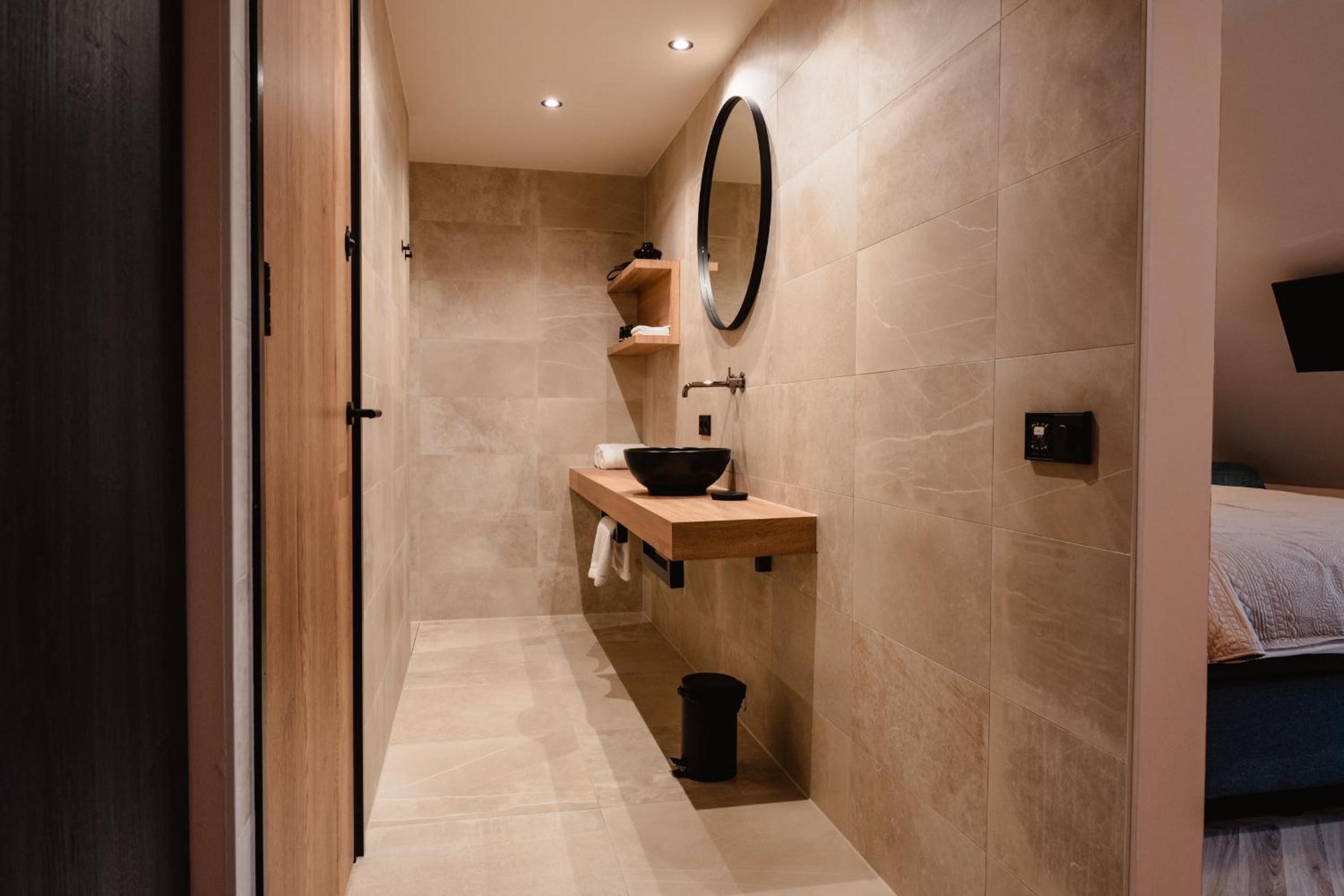 Superior Double Room - Photo 12
