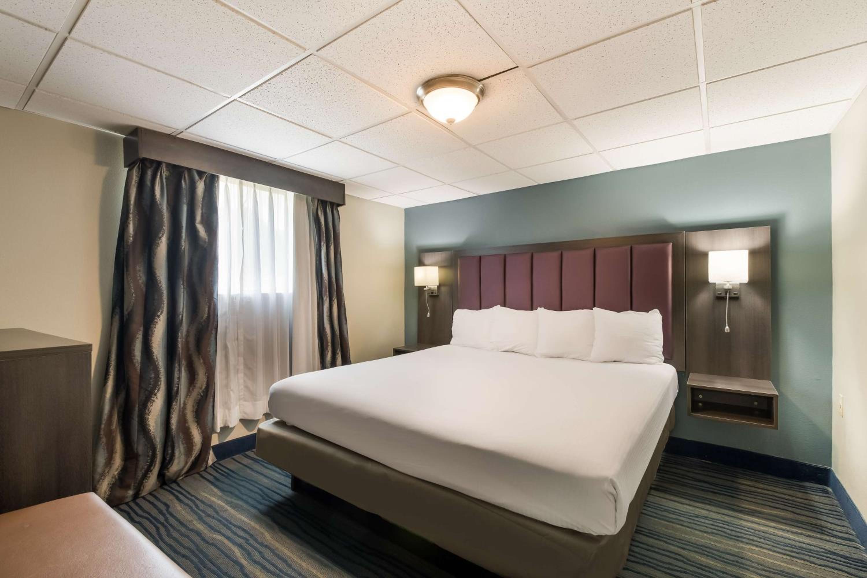 King Room Suite photo 2