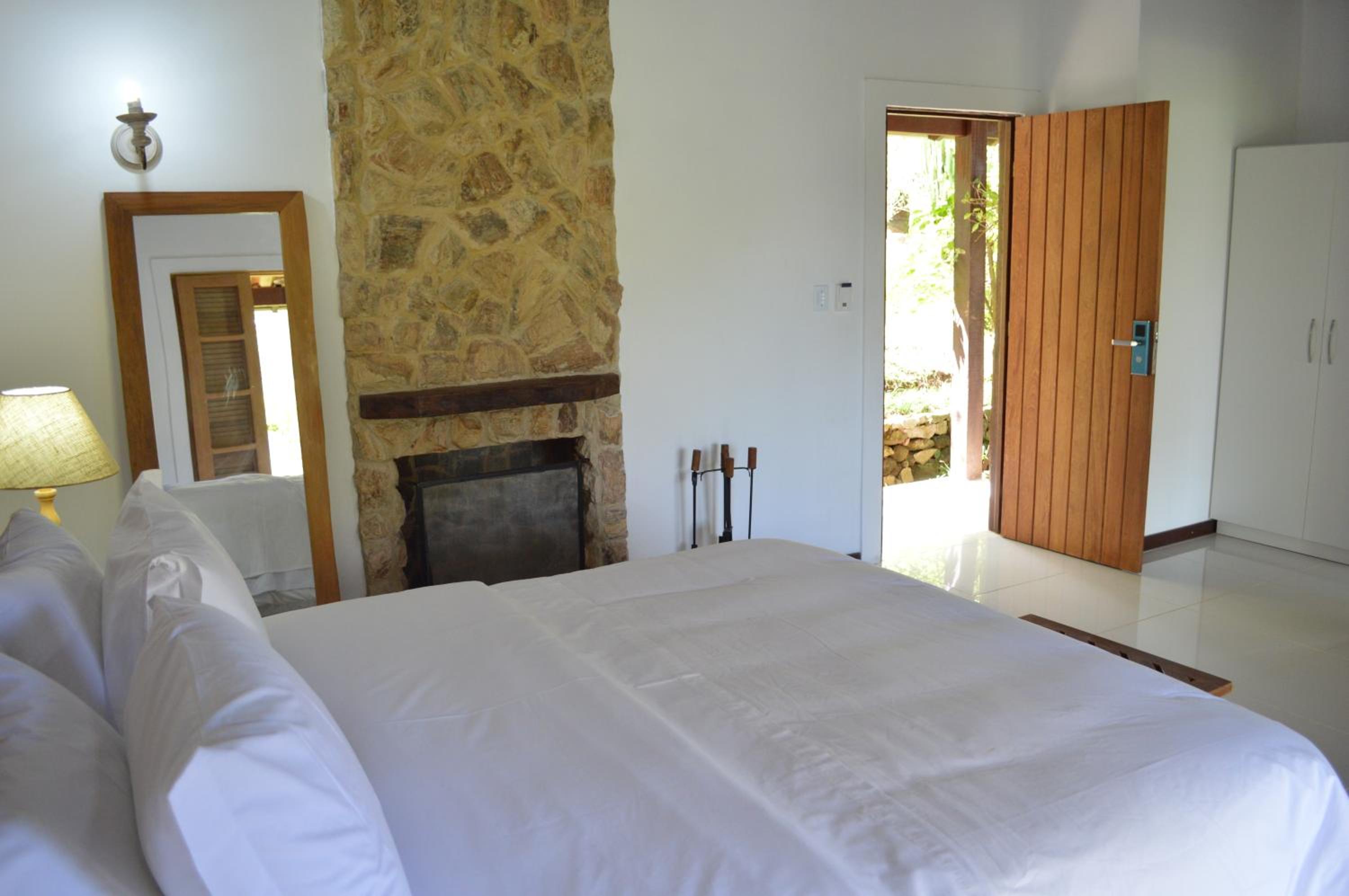 One-Bedroom Chalet with Spa Bath photo 1