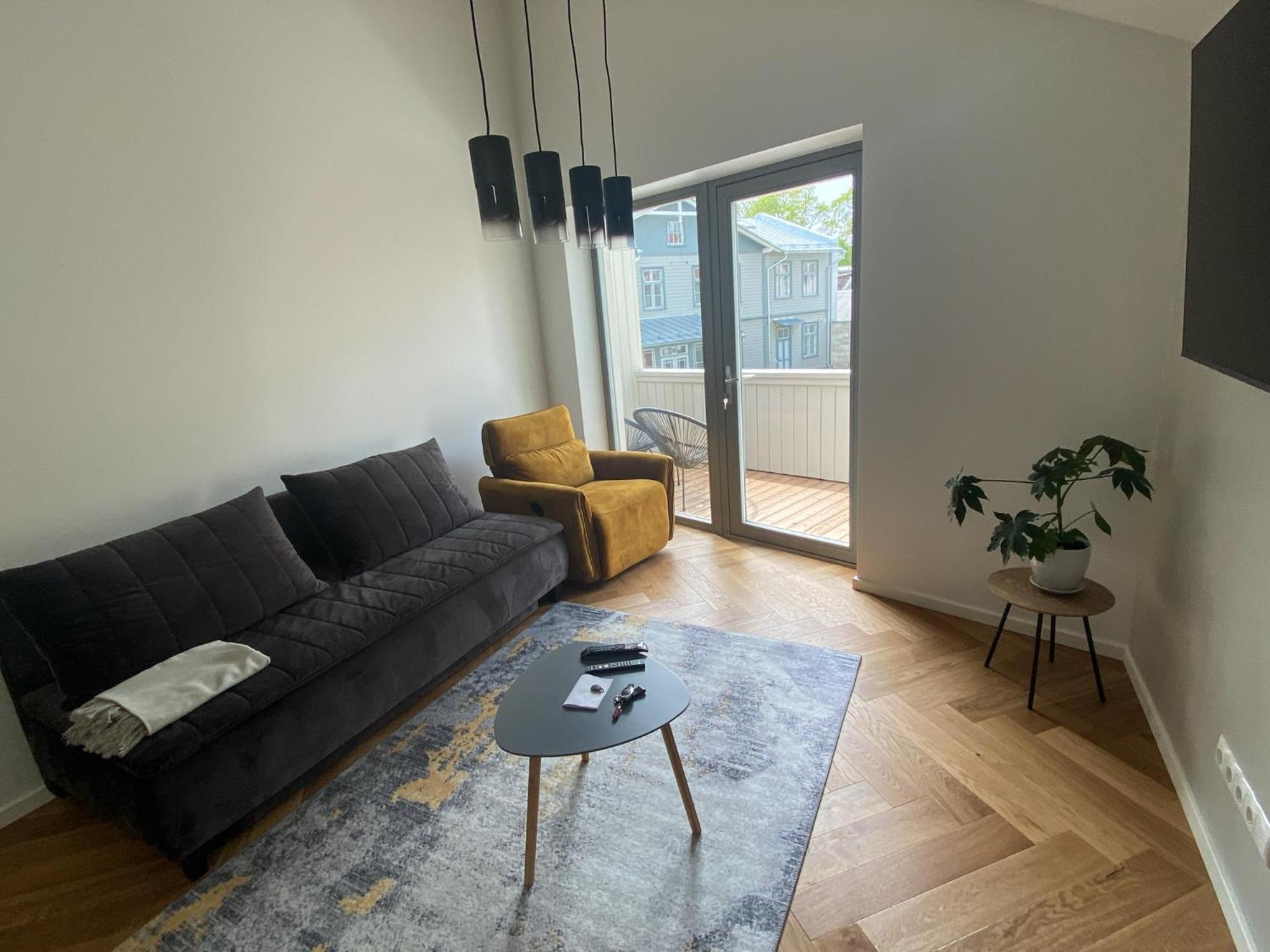 One-Bedroom Apartment - Photo 10