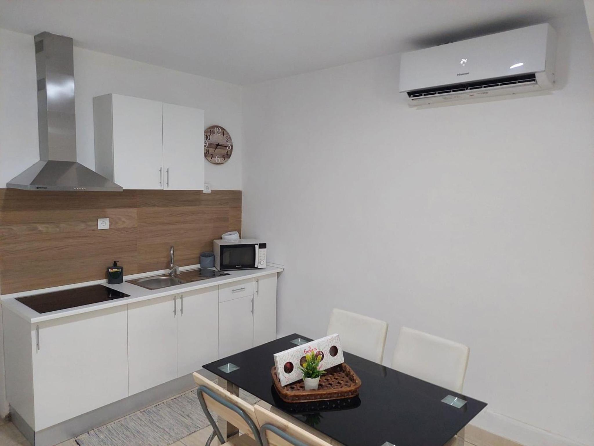 One-Bedroom Apartment - Photo 15