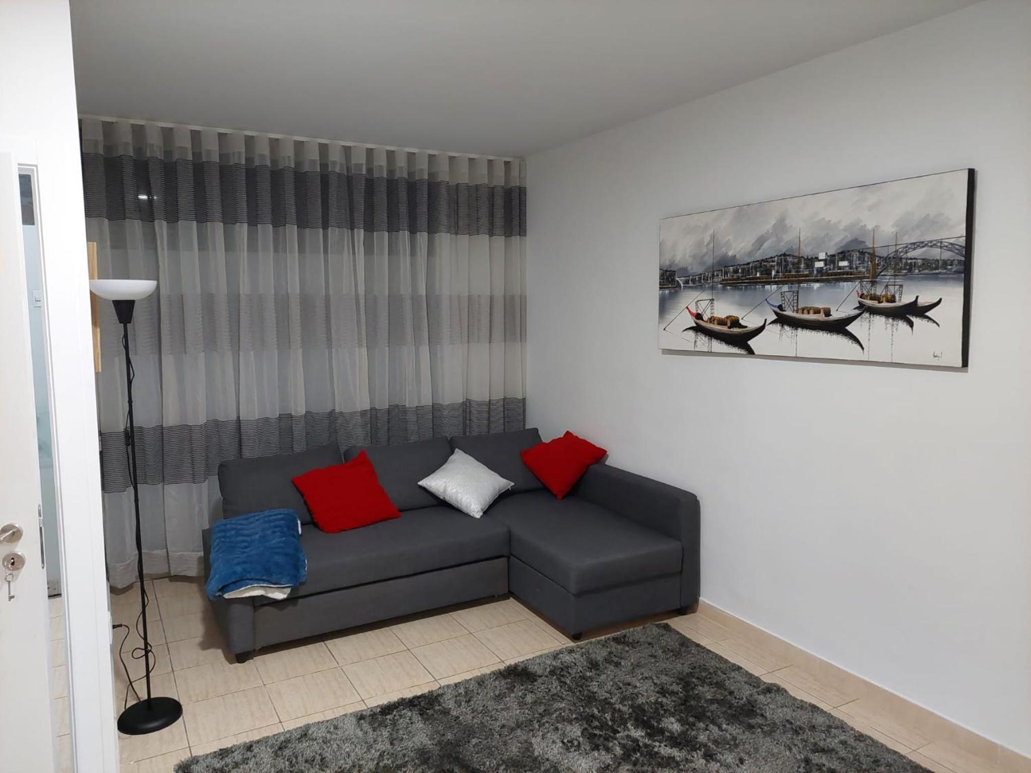 One-Bedroom Apartment - Photo 13