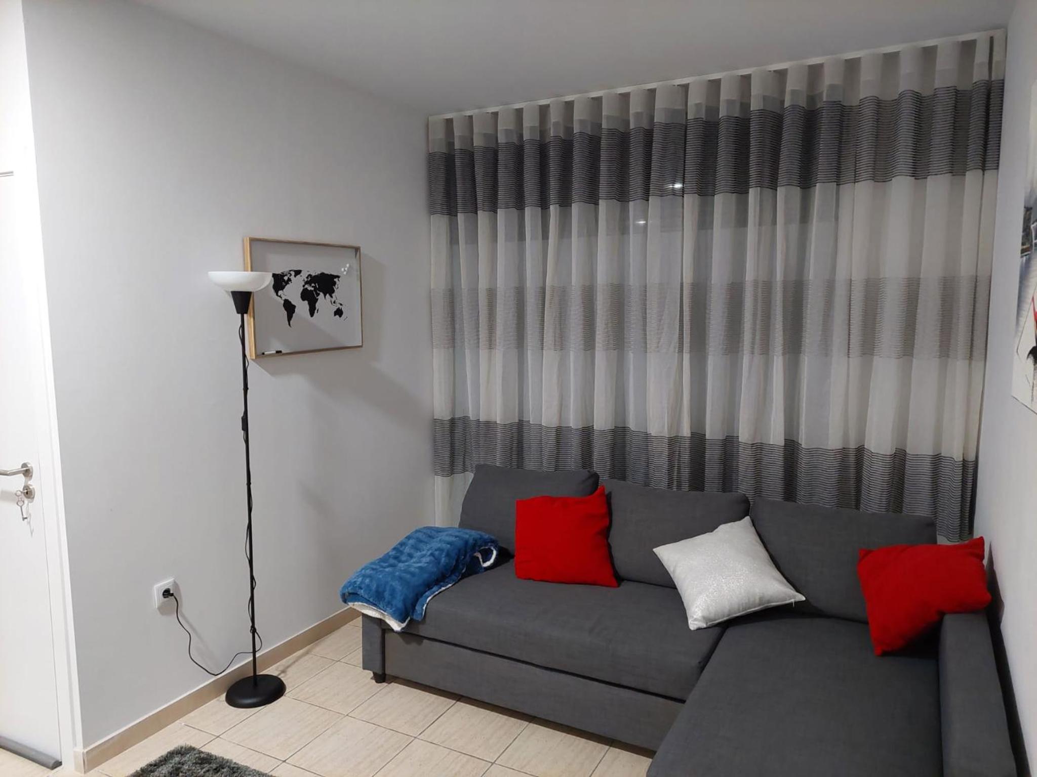 One-Bedroom Apartment - Photo 11