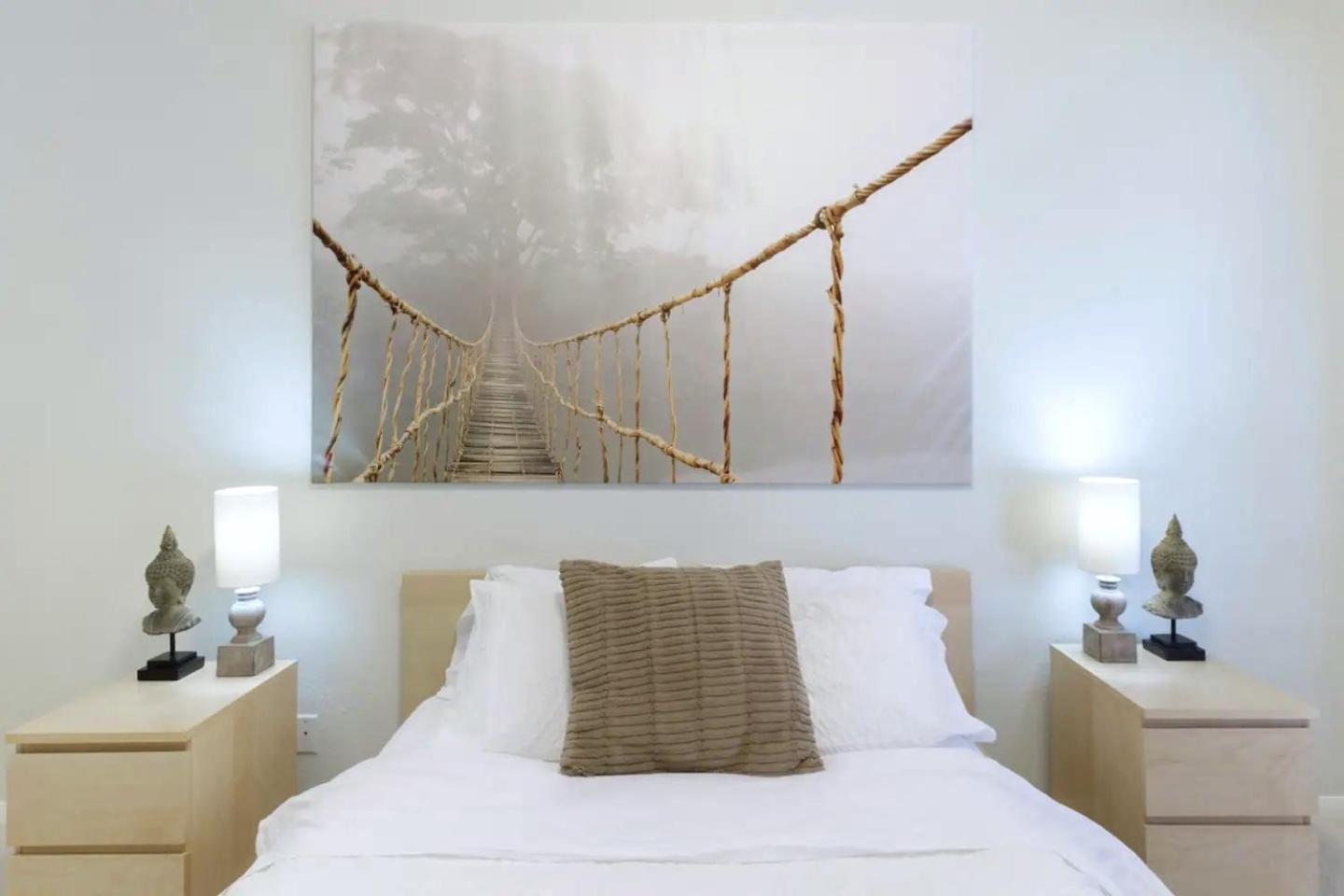 Three-Bedroom House photo 2