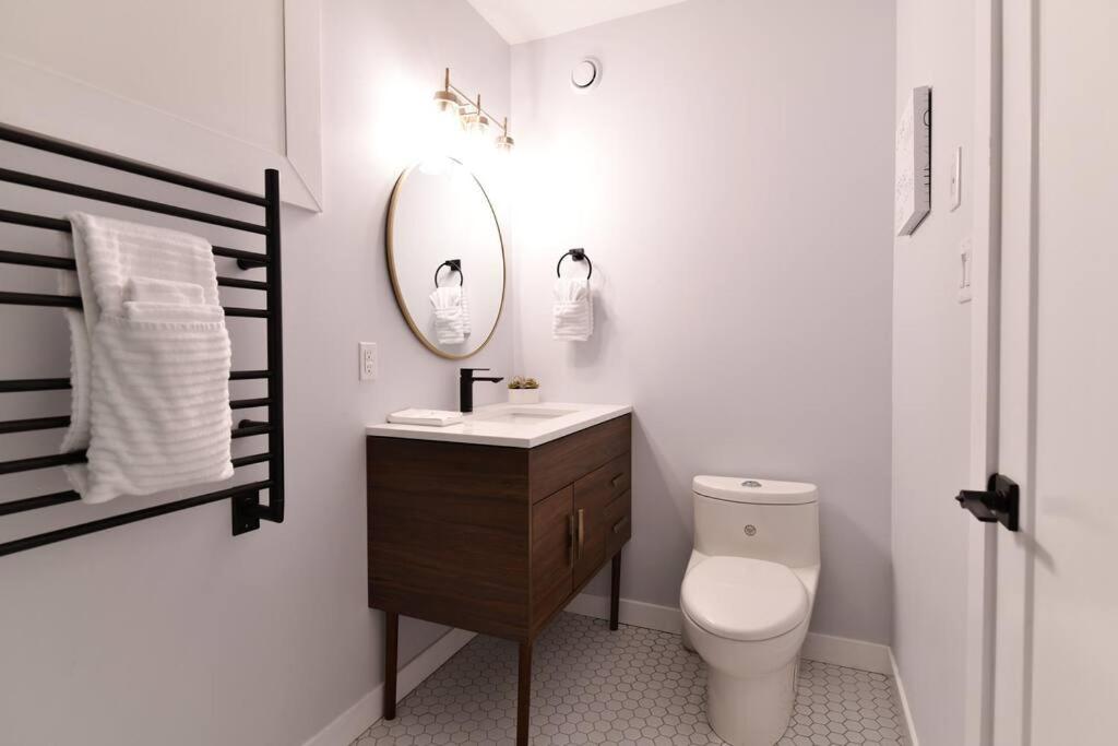 One-Bedroom Apartment - Photo 4