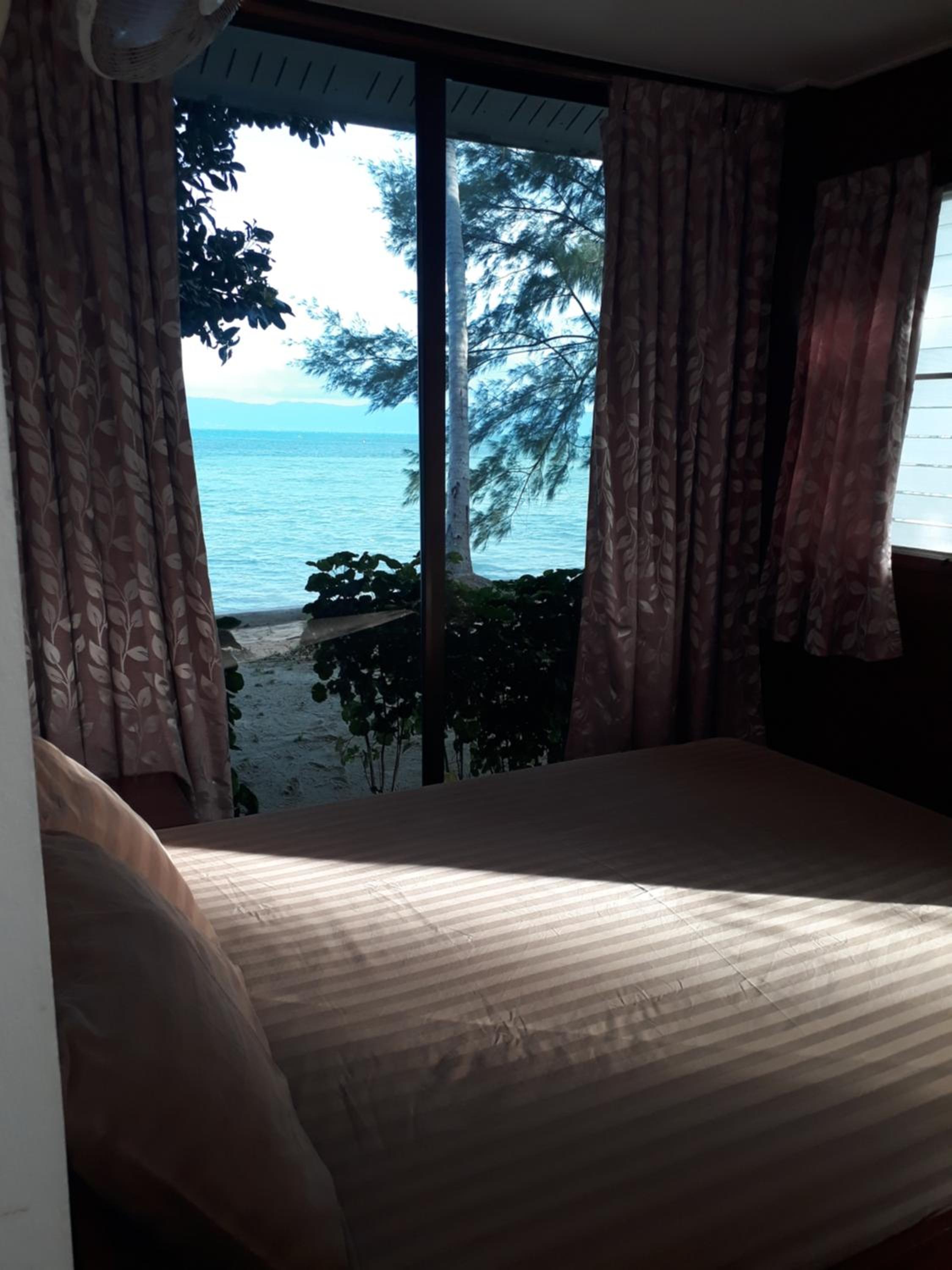 Bungalow - Beach Front photo 3