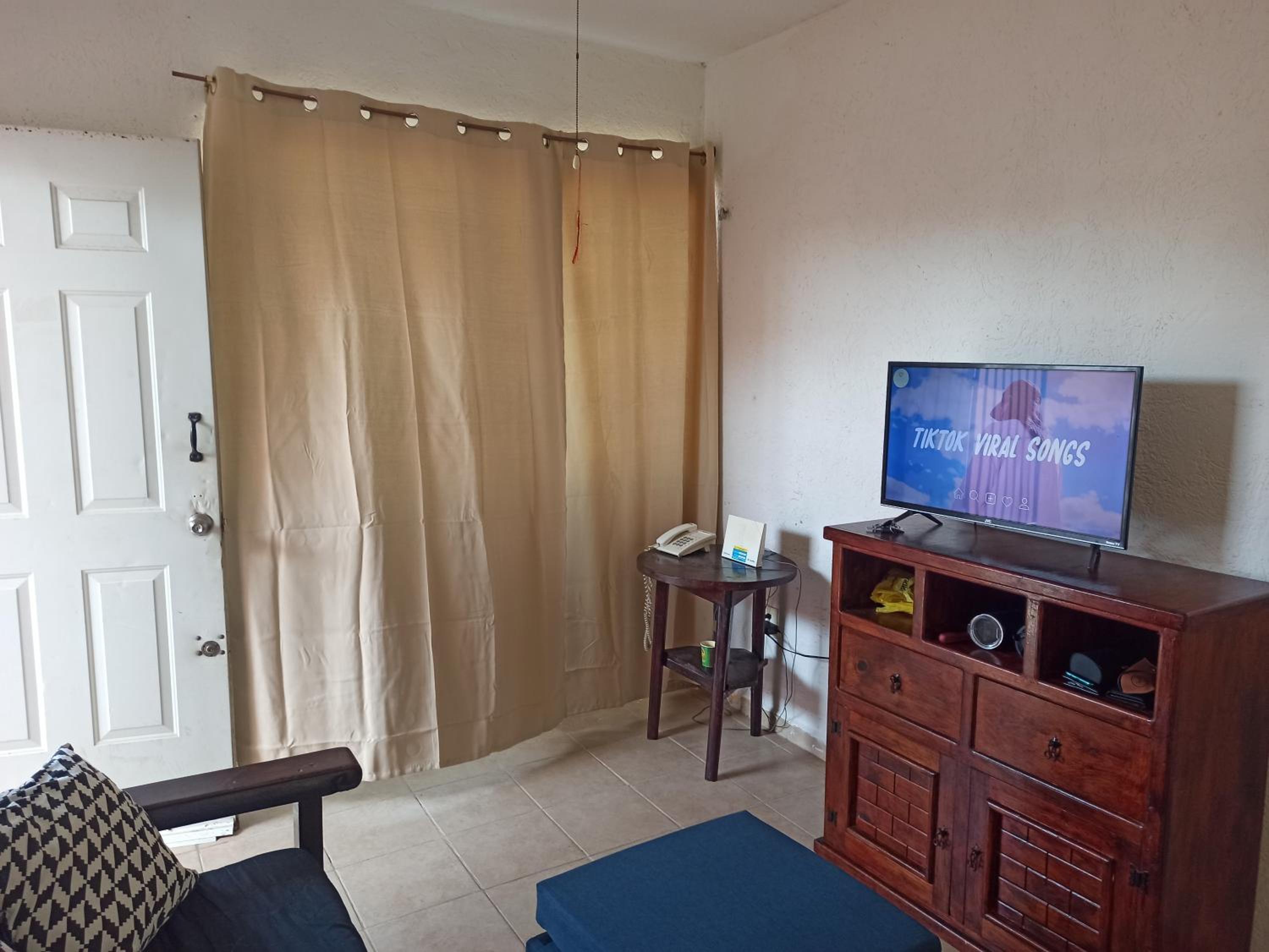 Two-Bedroom House photo 2