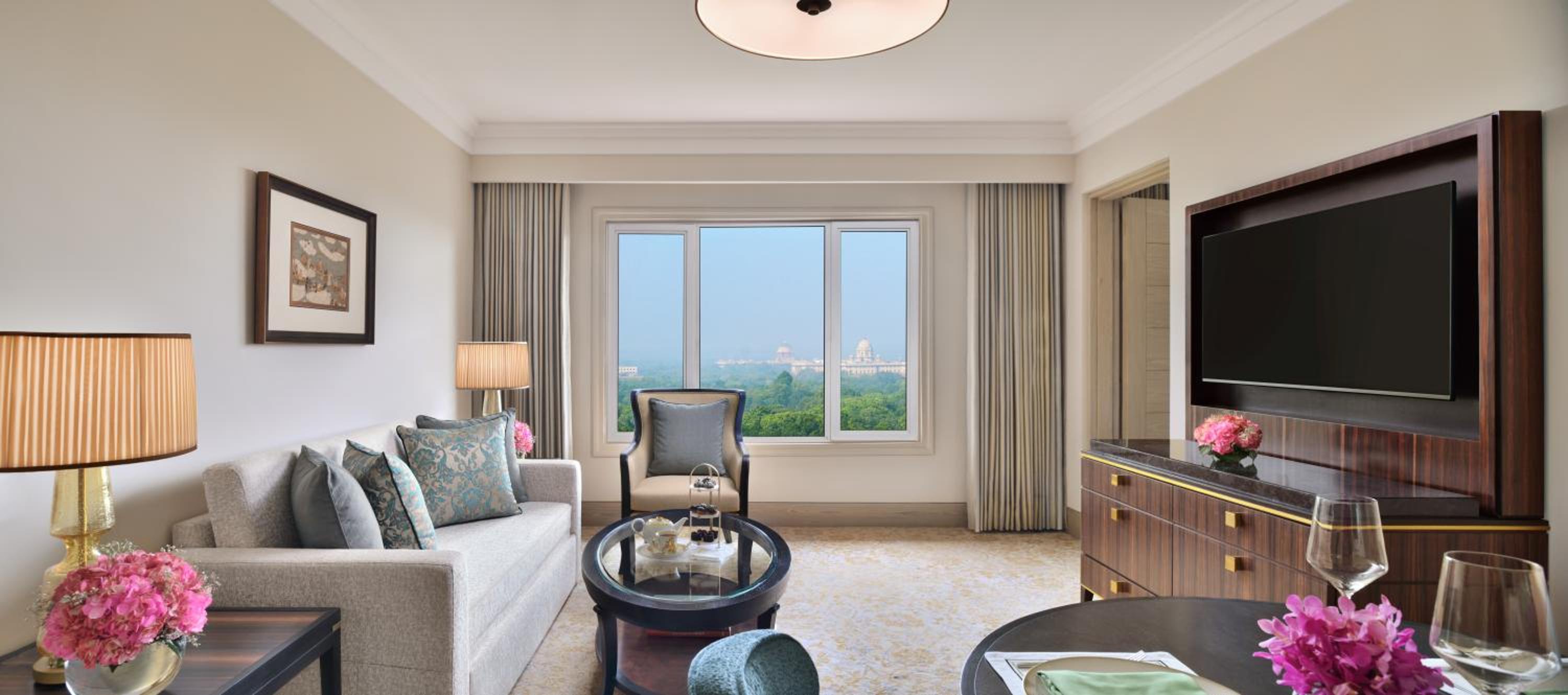 One Bedroom Serviced Apartment | One way Airport Transfer | Club Lounge Access