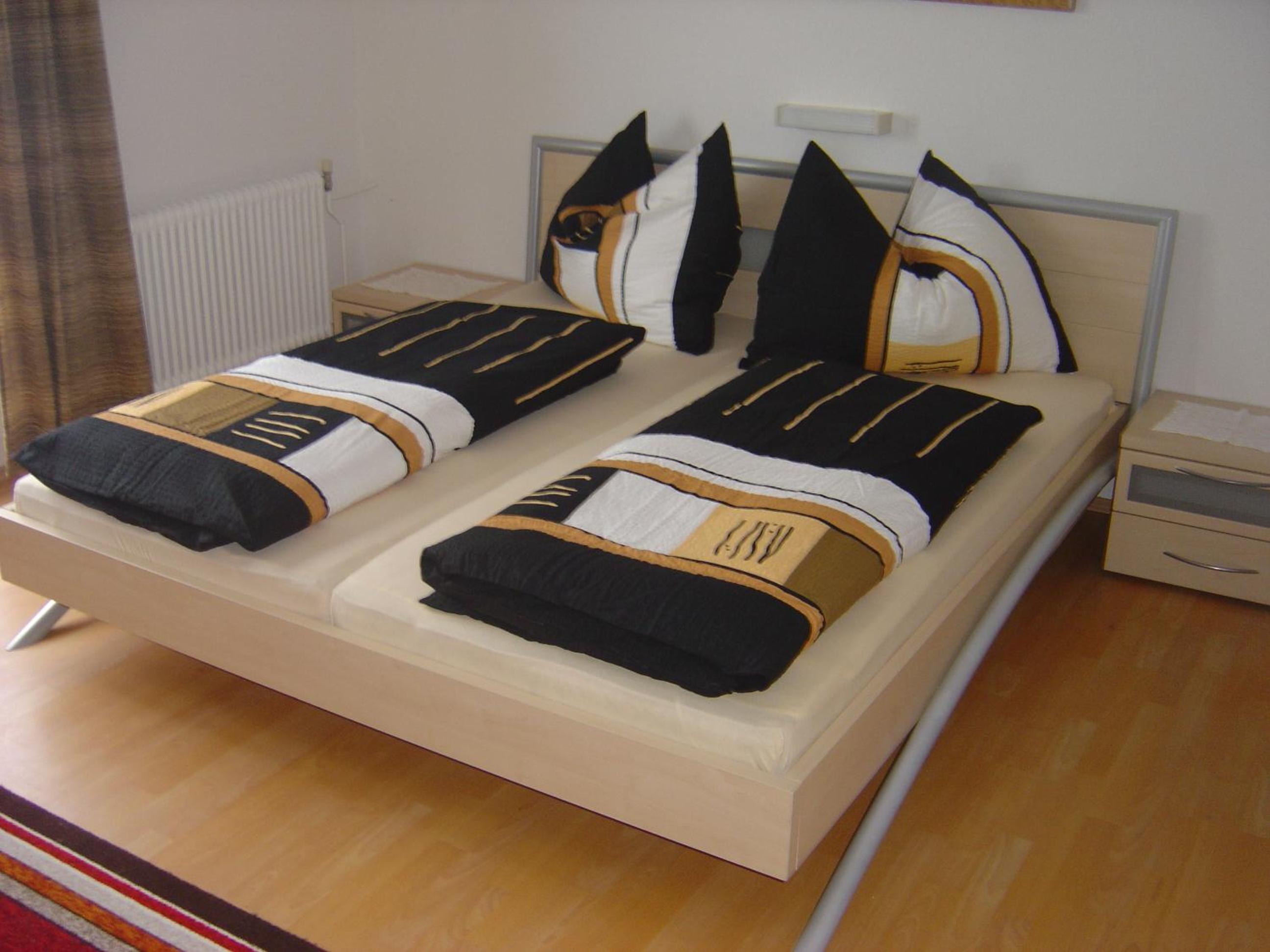 Six-Bedroom Apartment with Terrace photo 1