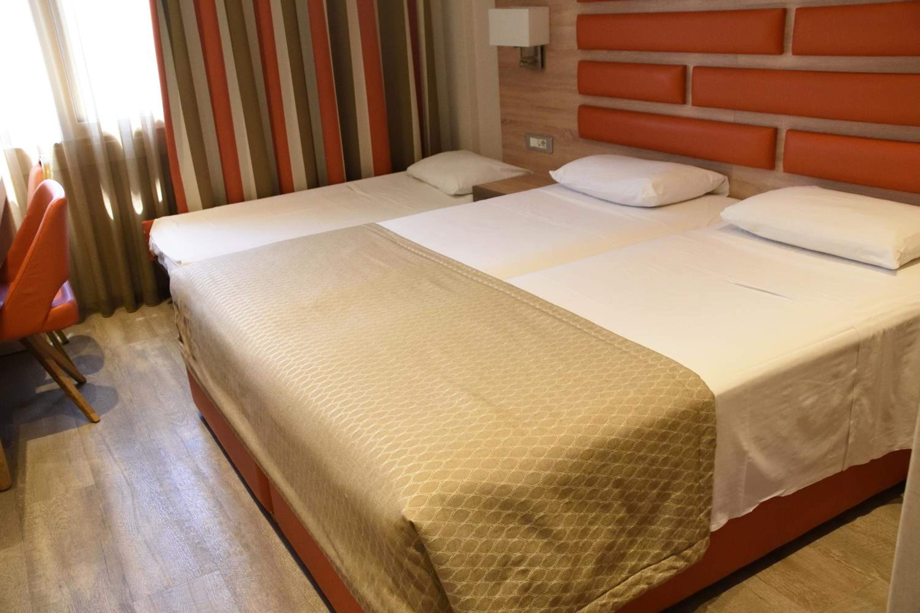 Triple Room photo 2
