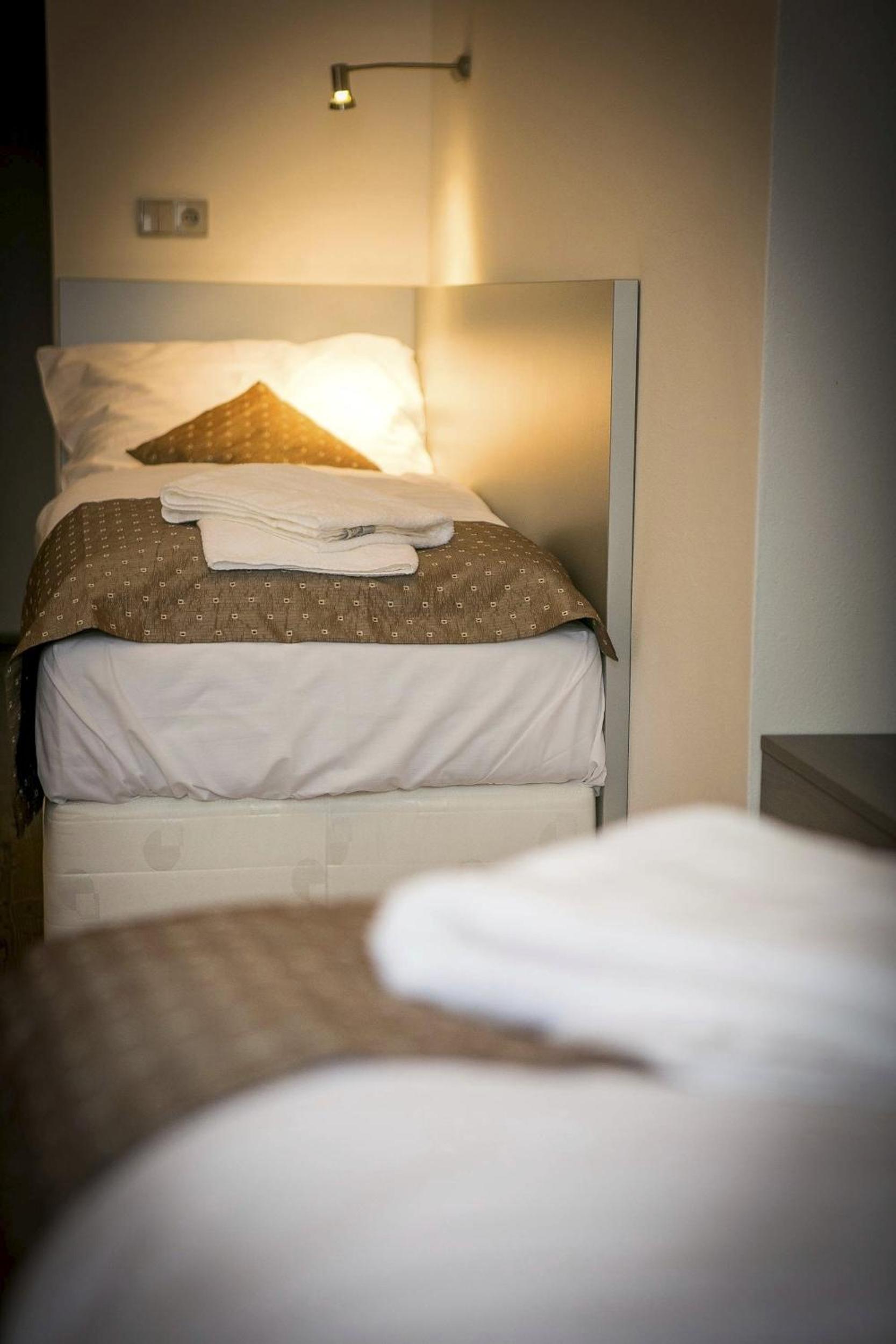 Standard Twin Room photo 3
