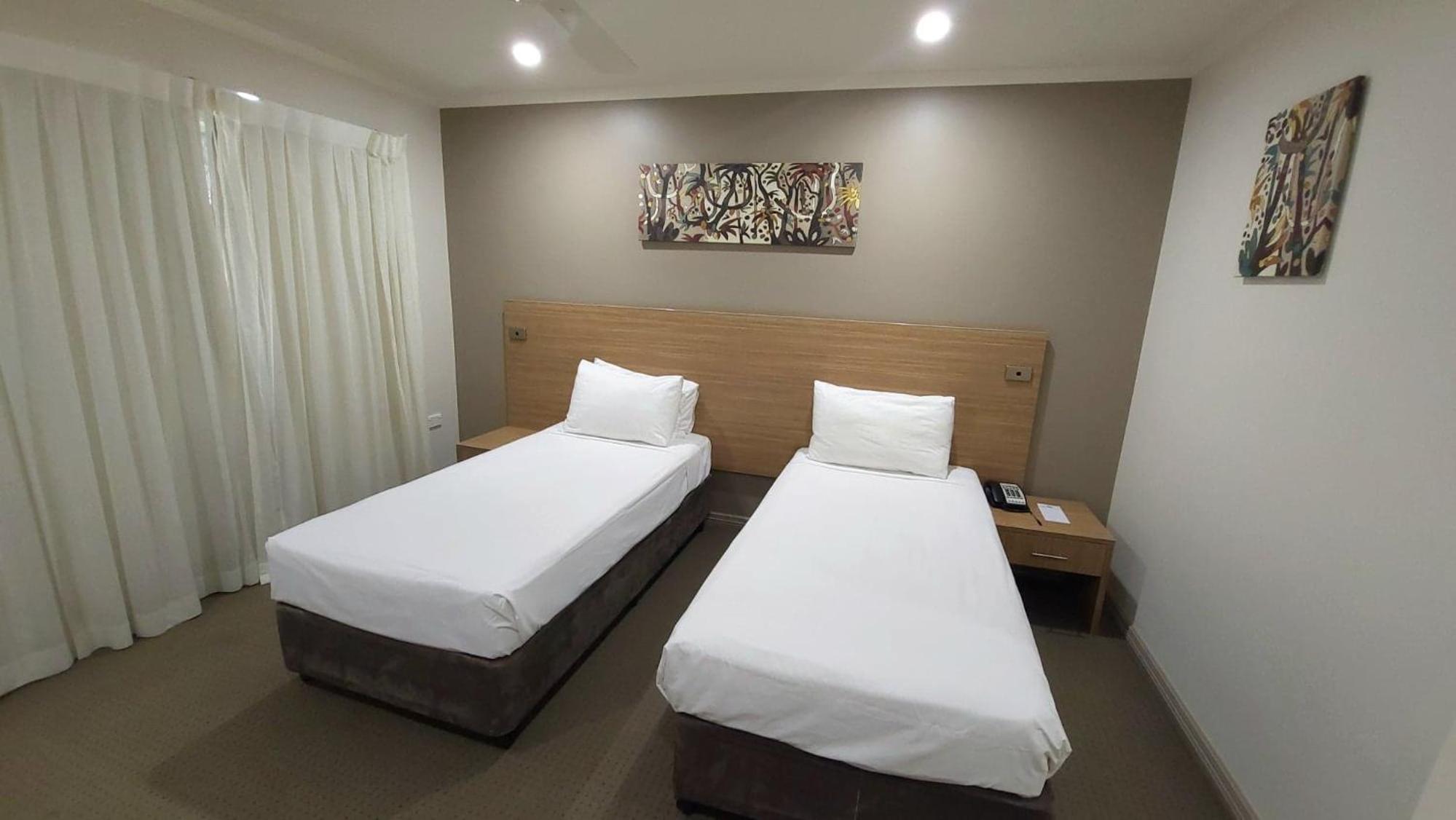 Resort TWIN Room - Photo 6