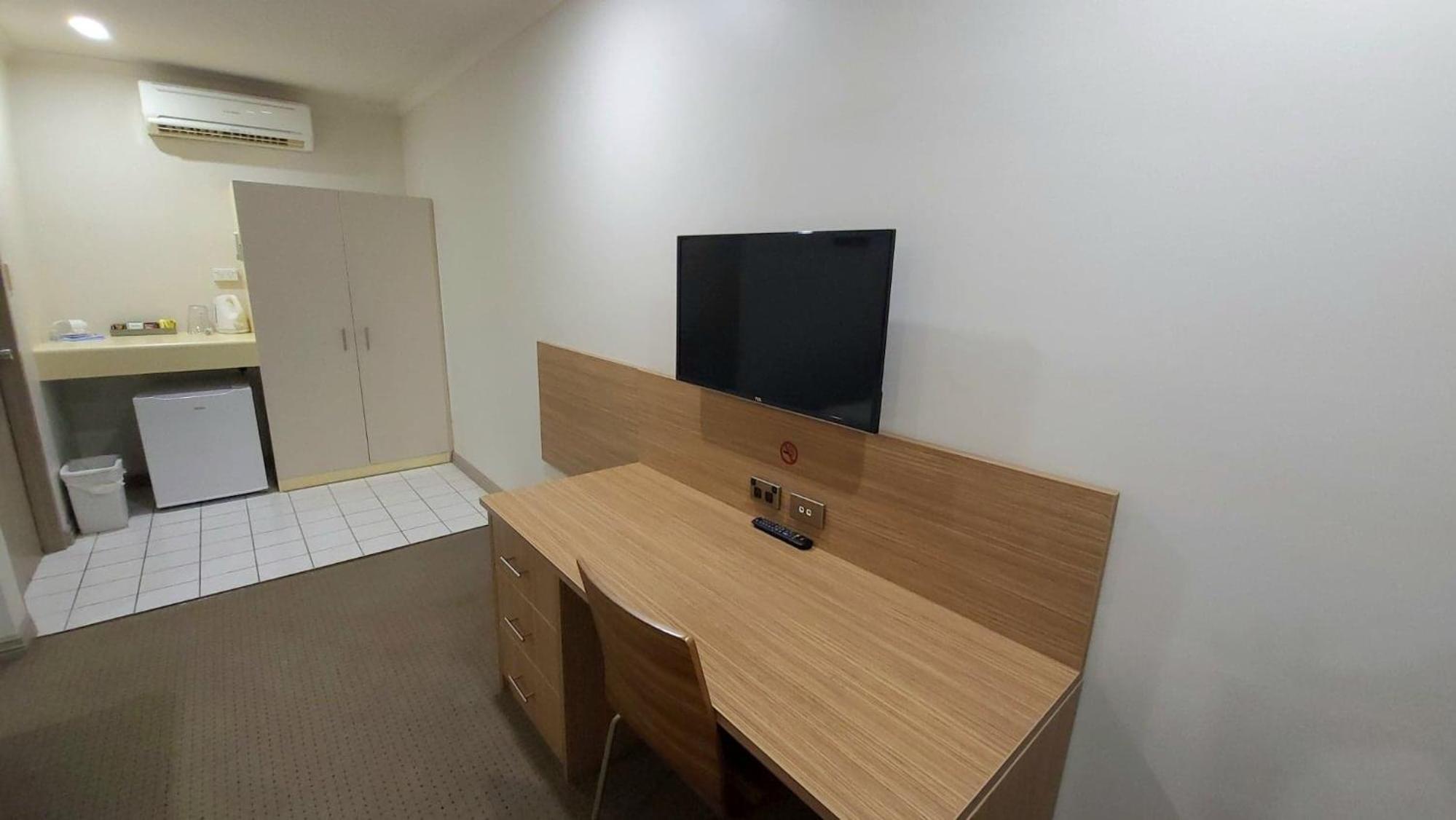 Resort TWIN Room - Photo 5