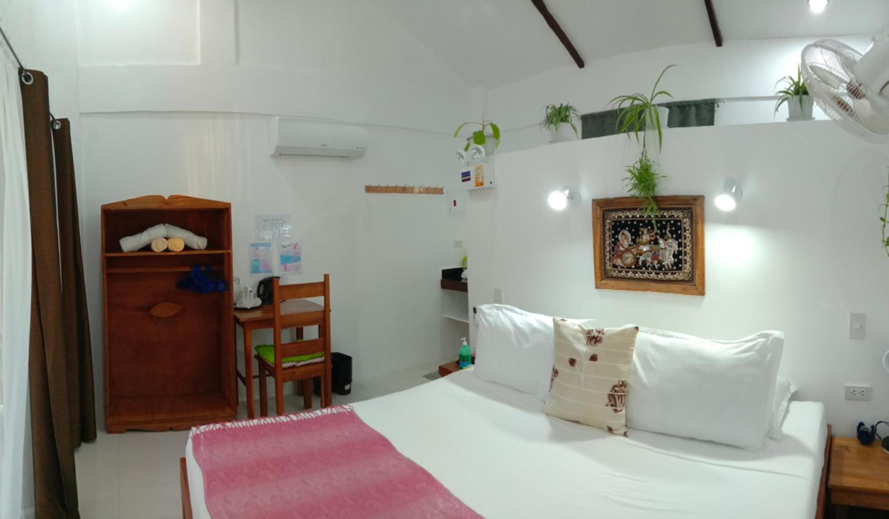 Double Room with Balcony - Photo 1