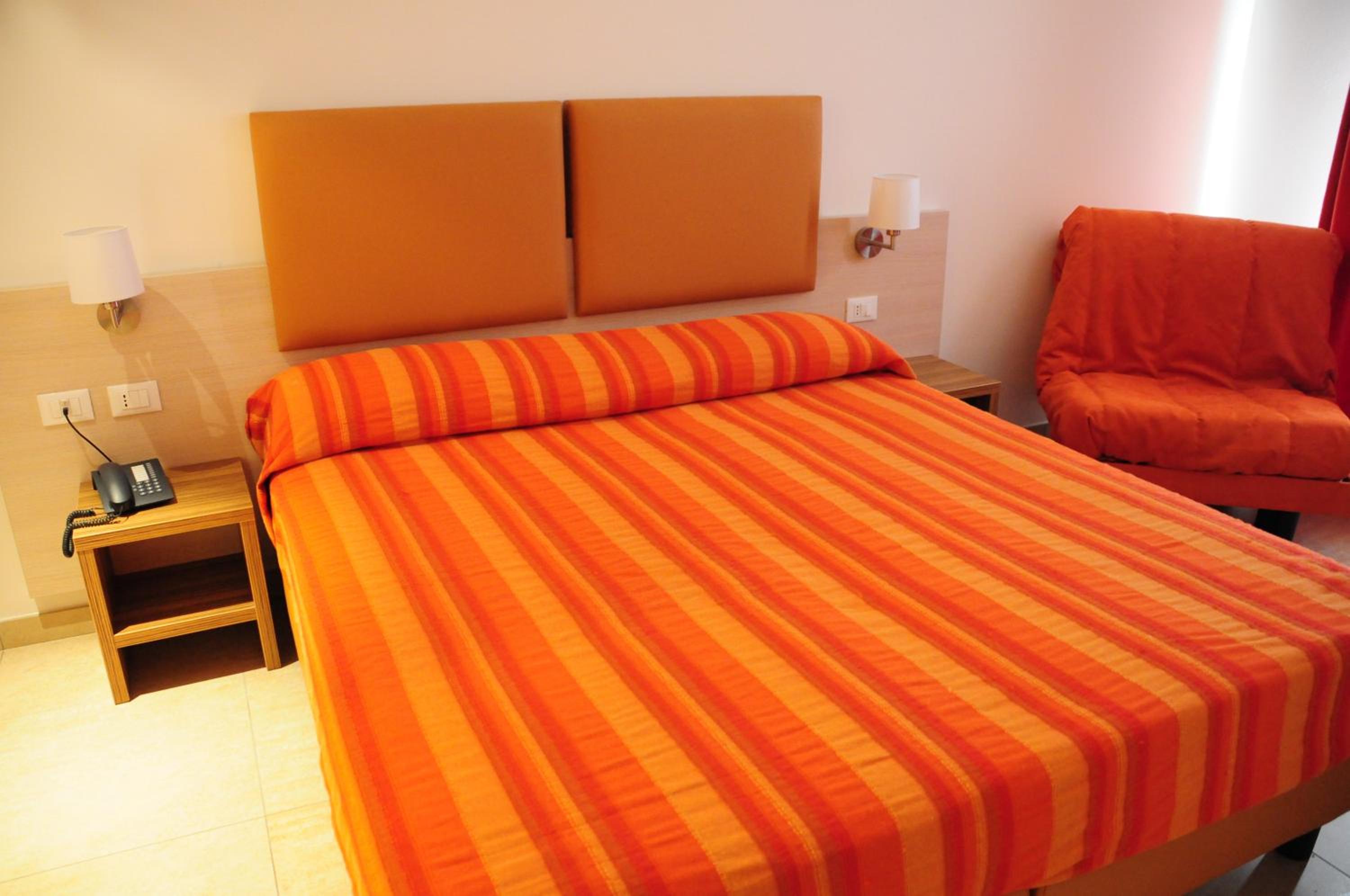 Double or Twin Room photo 2