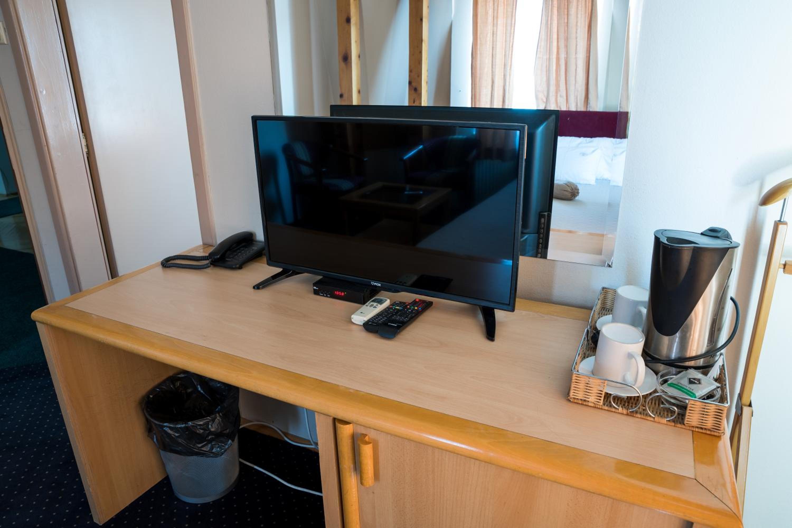 Double Room - Photo 8