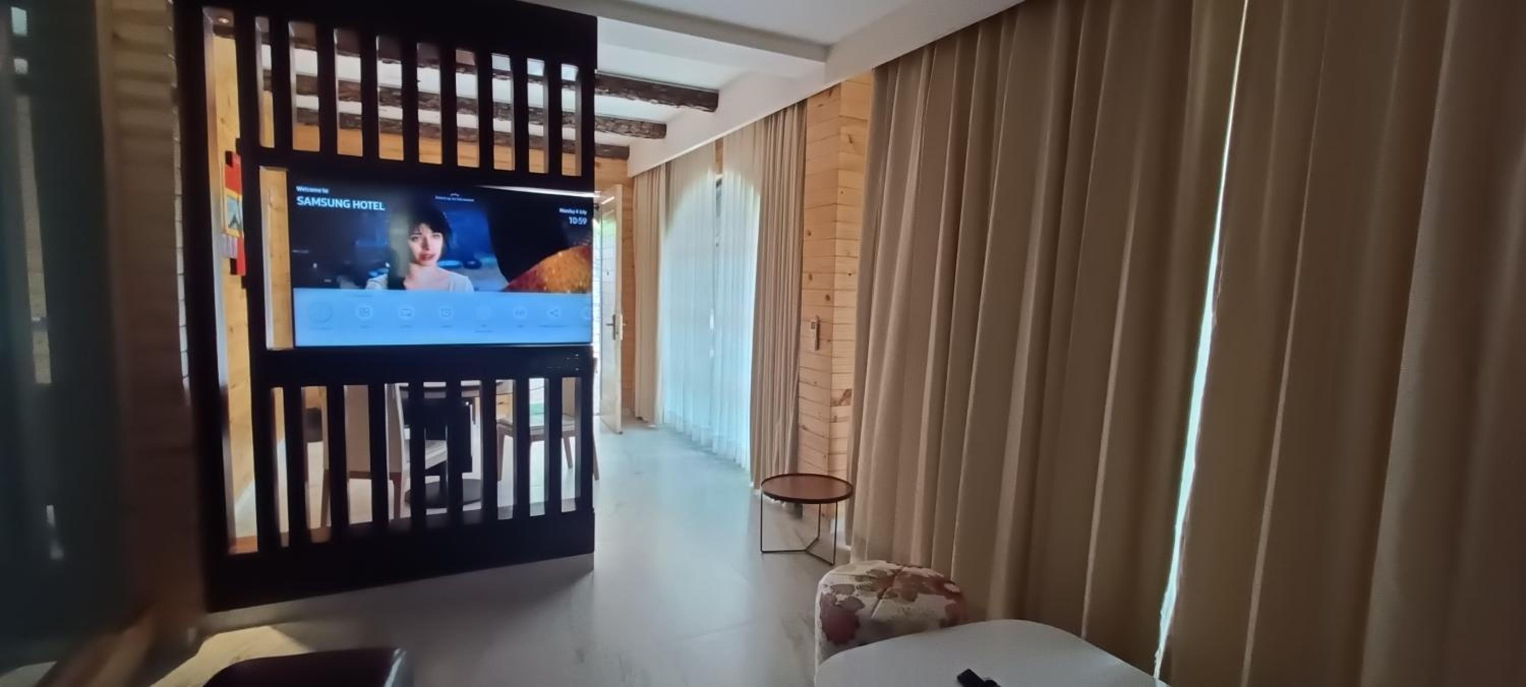 Queen Suite - Photo 27