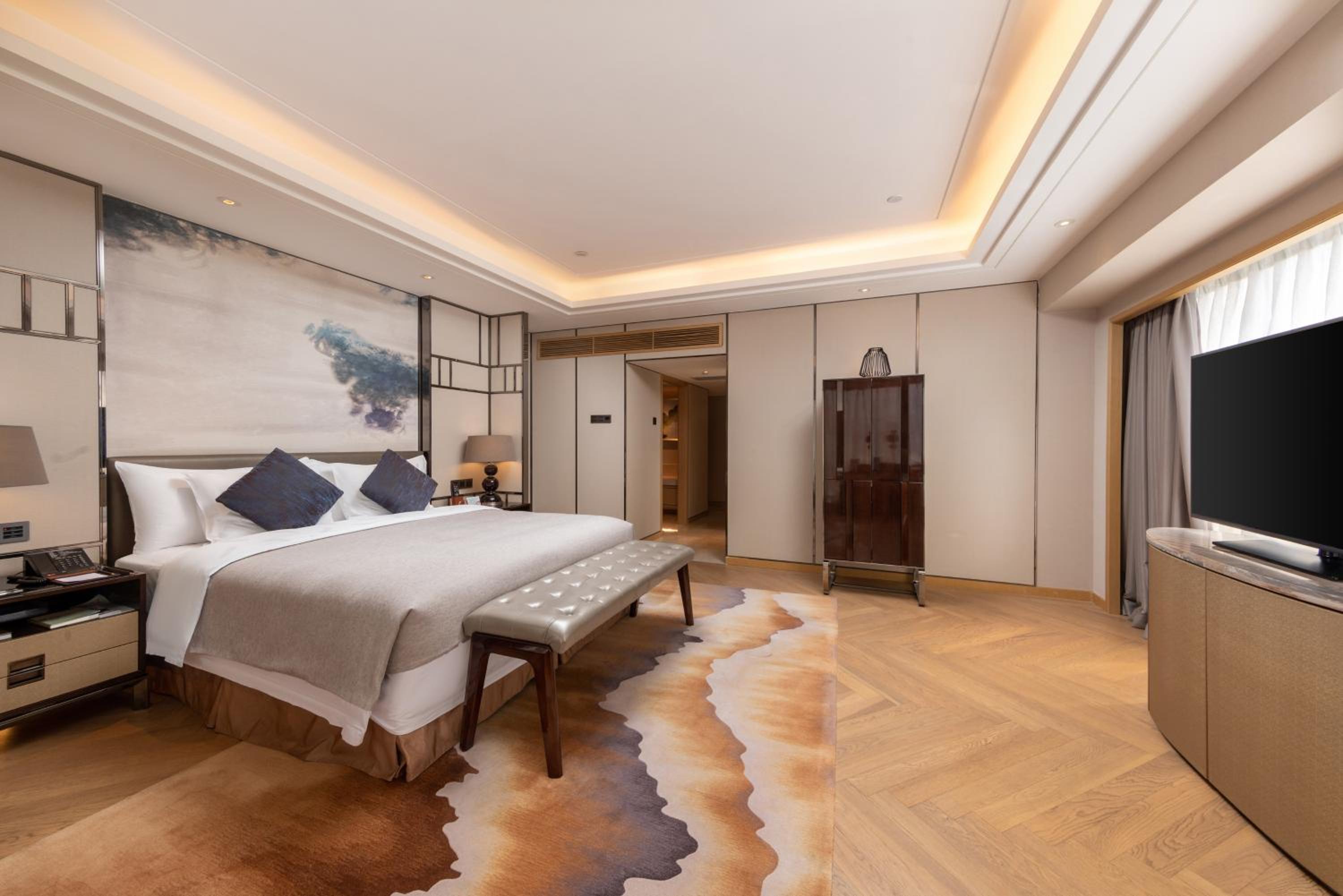 Superior Business Queen Room photo 2